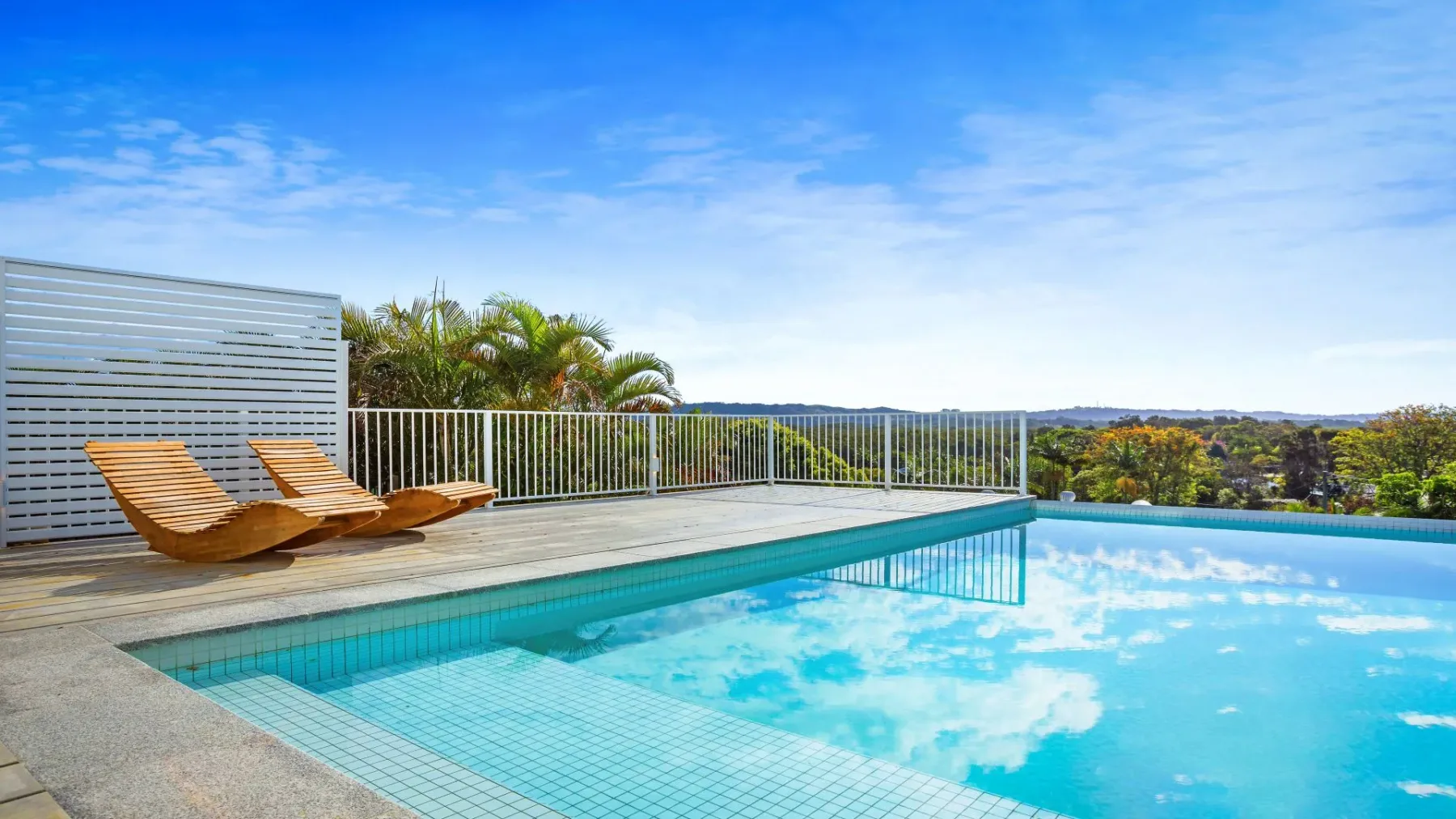 Twilight – hilltop retreat with pool & scenic views