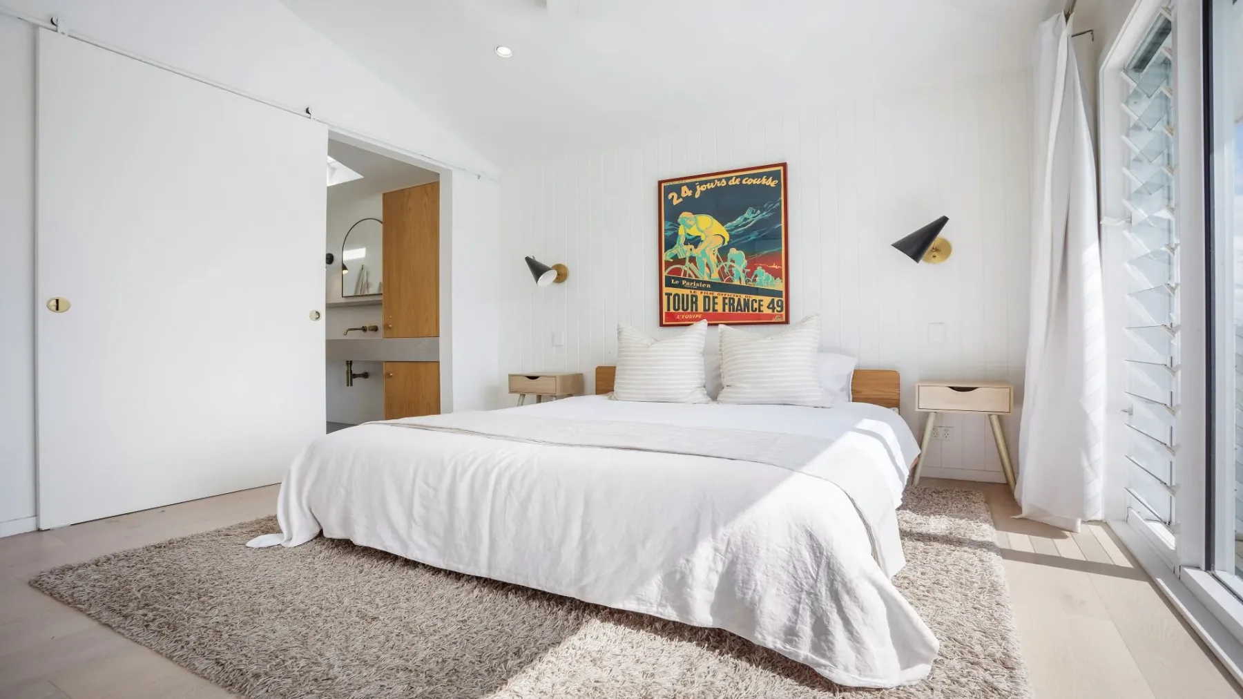Twilight – hilltop retreat with pool & scenic views