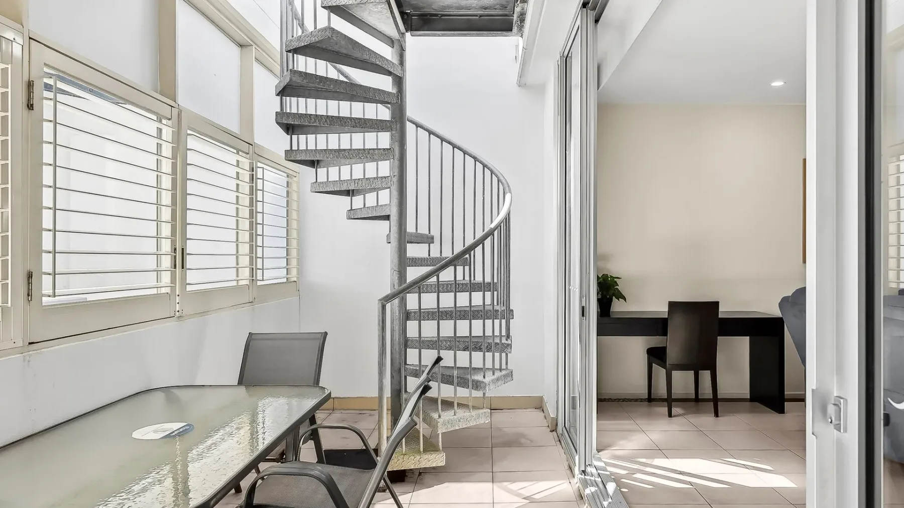 Paradiso 3 Bedroom Family Roof Top 350