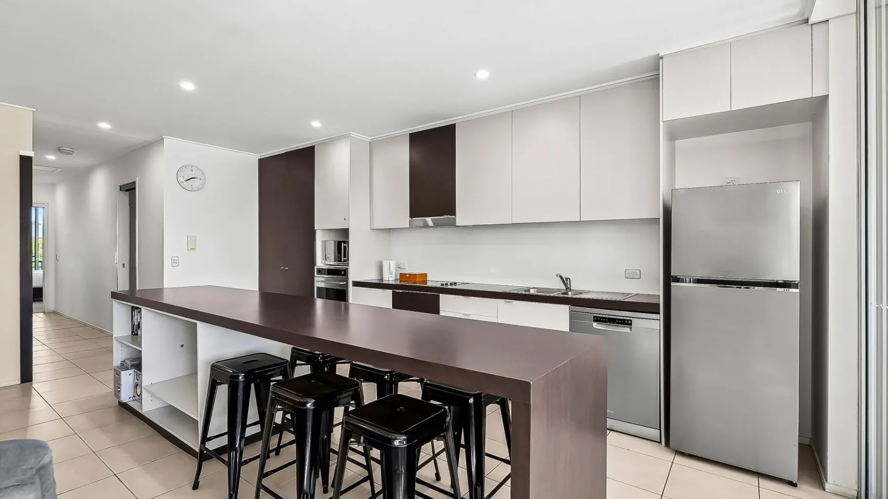 Paradiso 3 Bedroom Family Roof Top 350