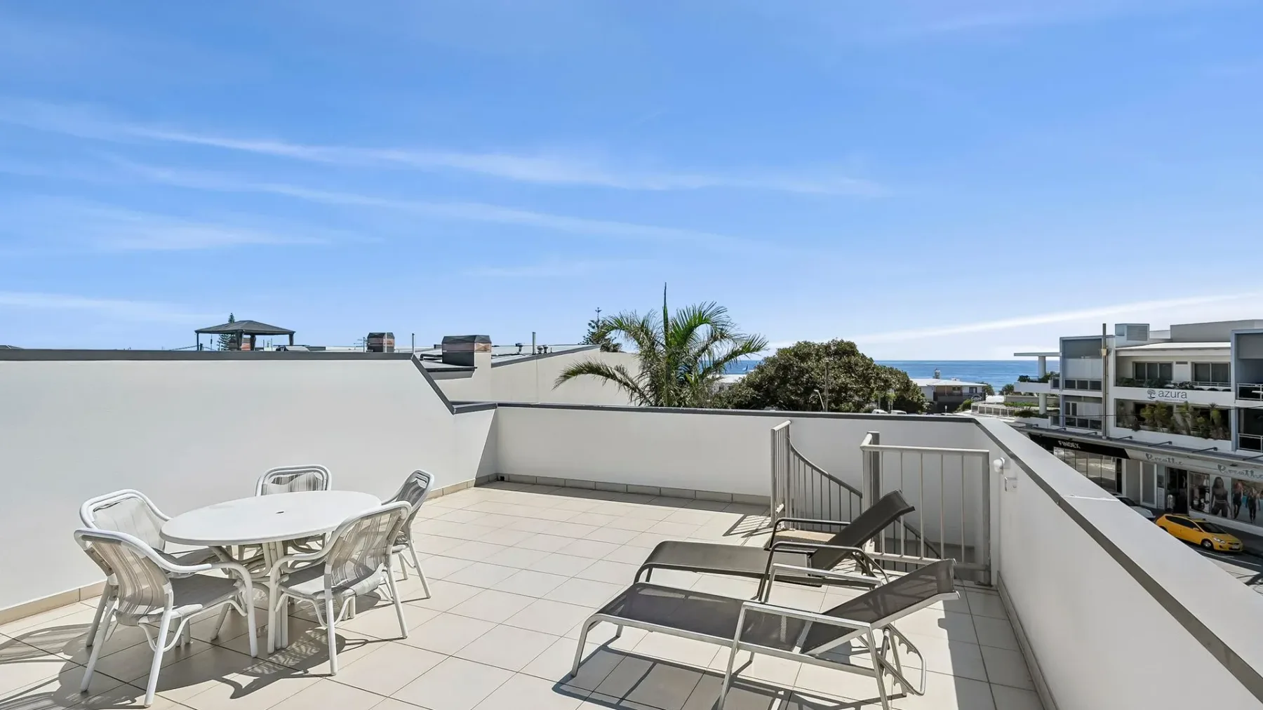 Paradiso 3 Bedroom Family Roof Top 344
