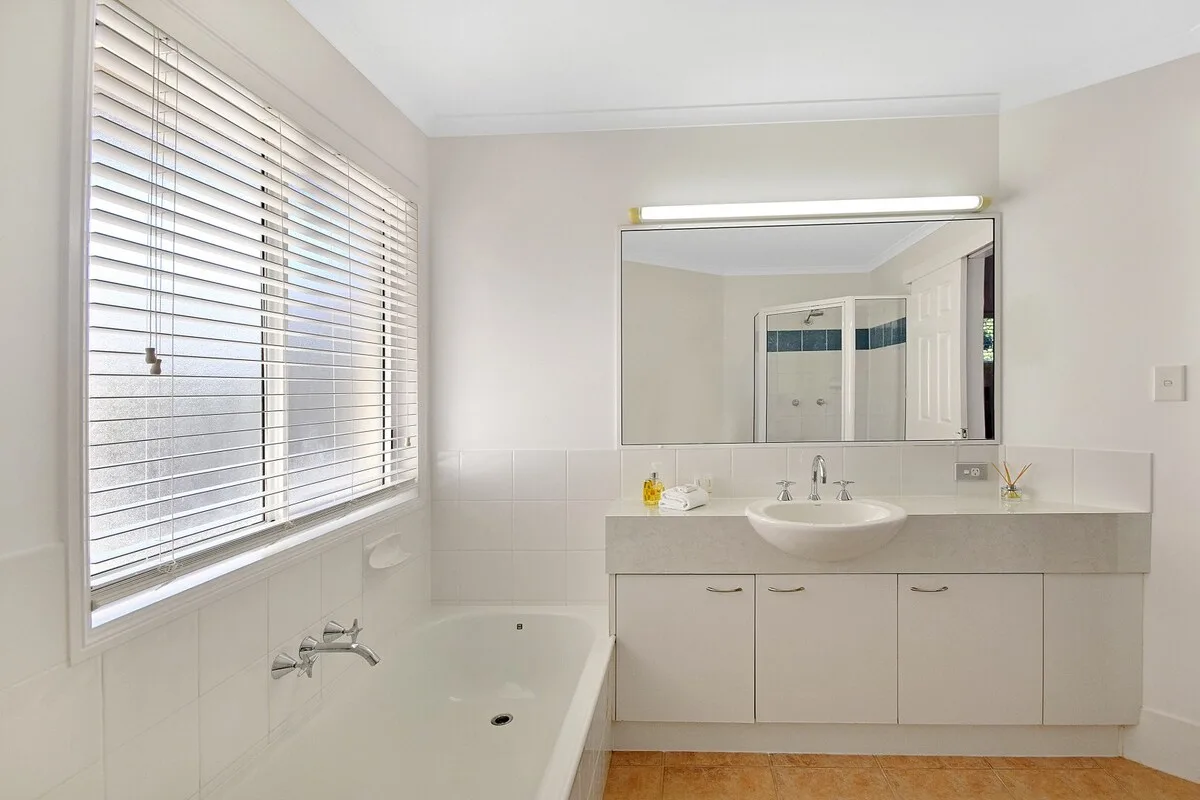 Advance Retreat On Sunrise Beach Noosa