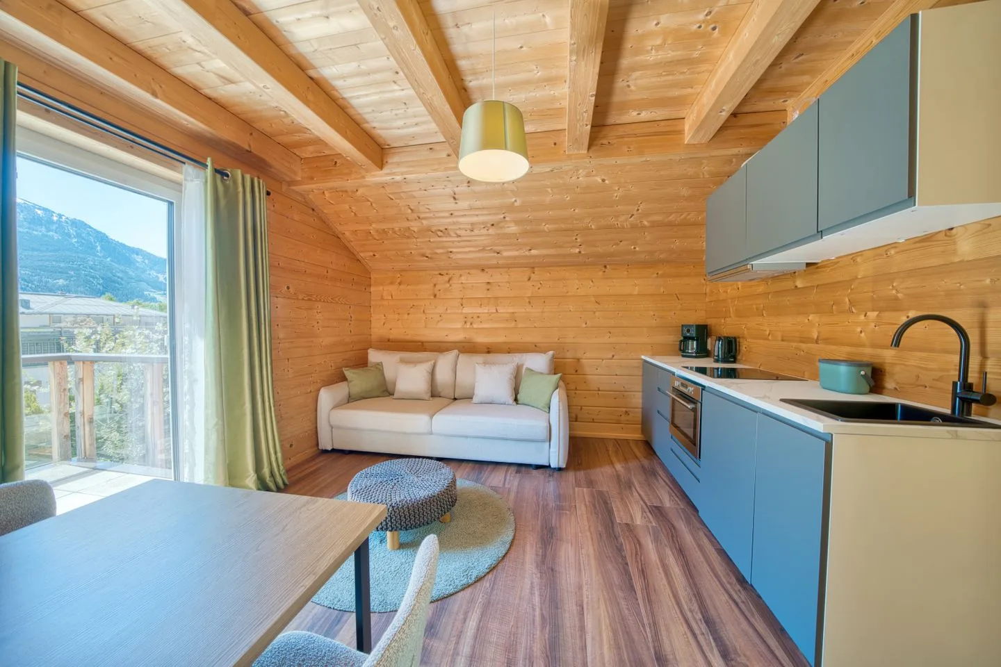 Chalet Seven