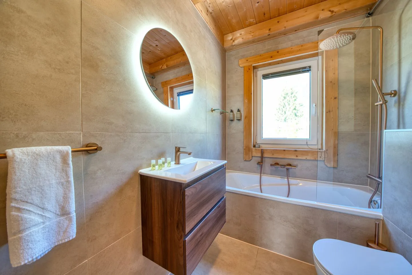 Chalet Seven