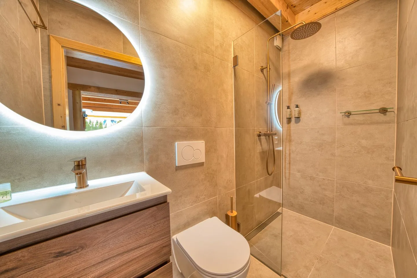 Chalet Seven