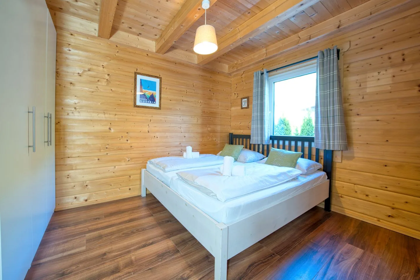 Apartment Seven A