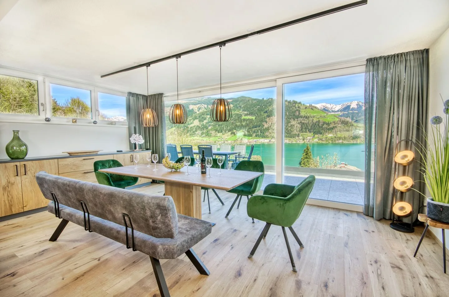 Chalet Lake View