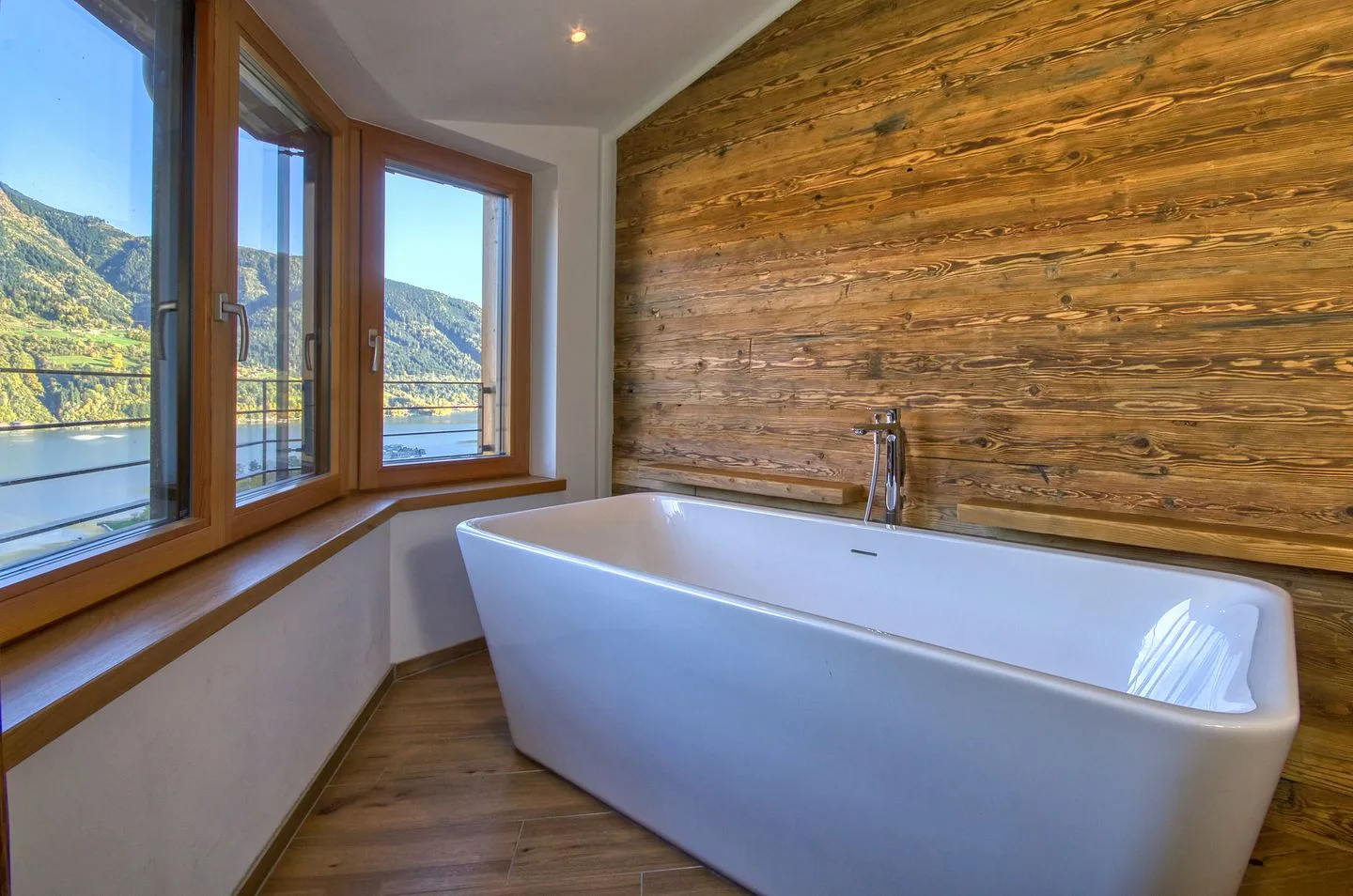 Penthouse Eagles Nest