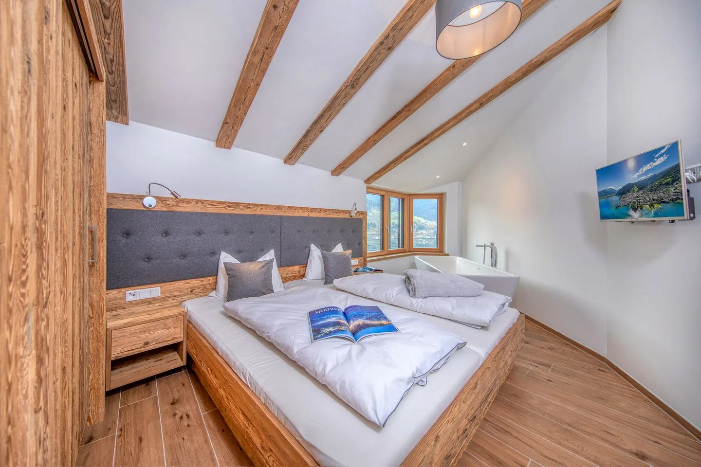 Penthouse Eagles Nest