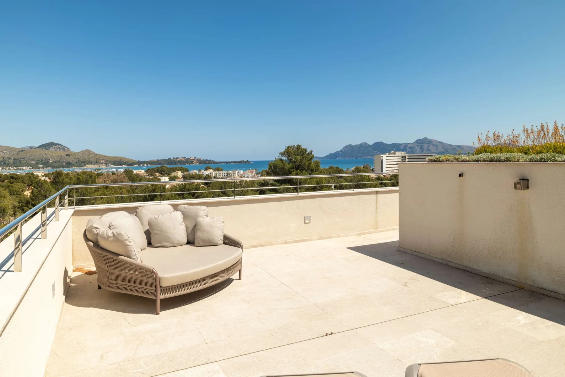 Villa Marvelo