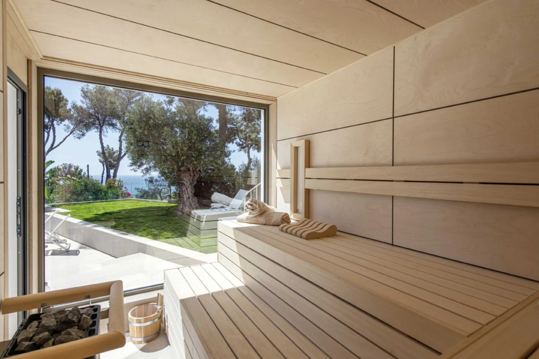 Villa Riviera