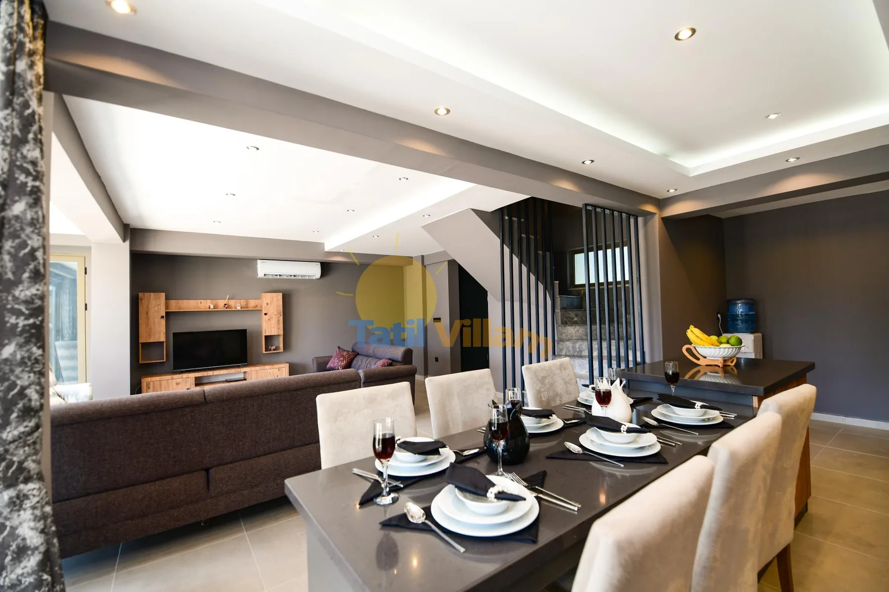 Villa Light