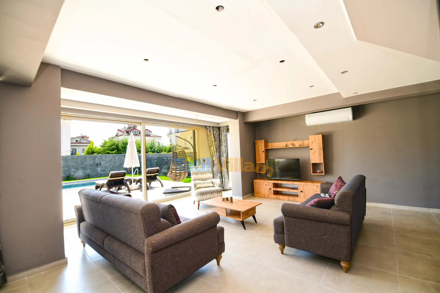 Villa Light
