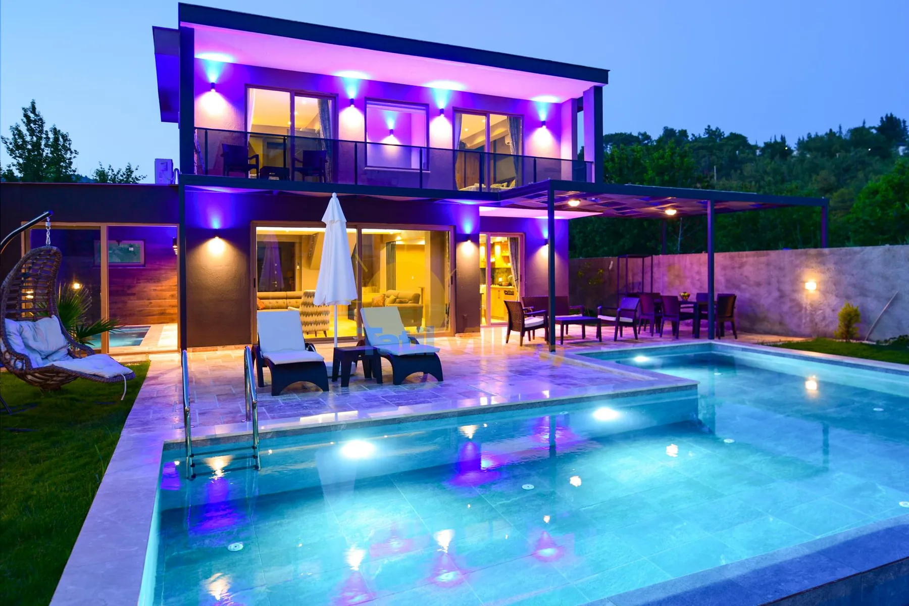Villa Light