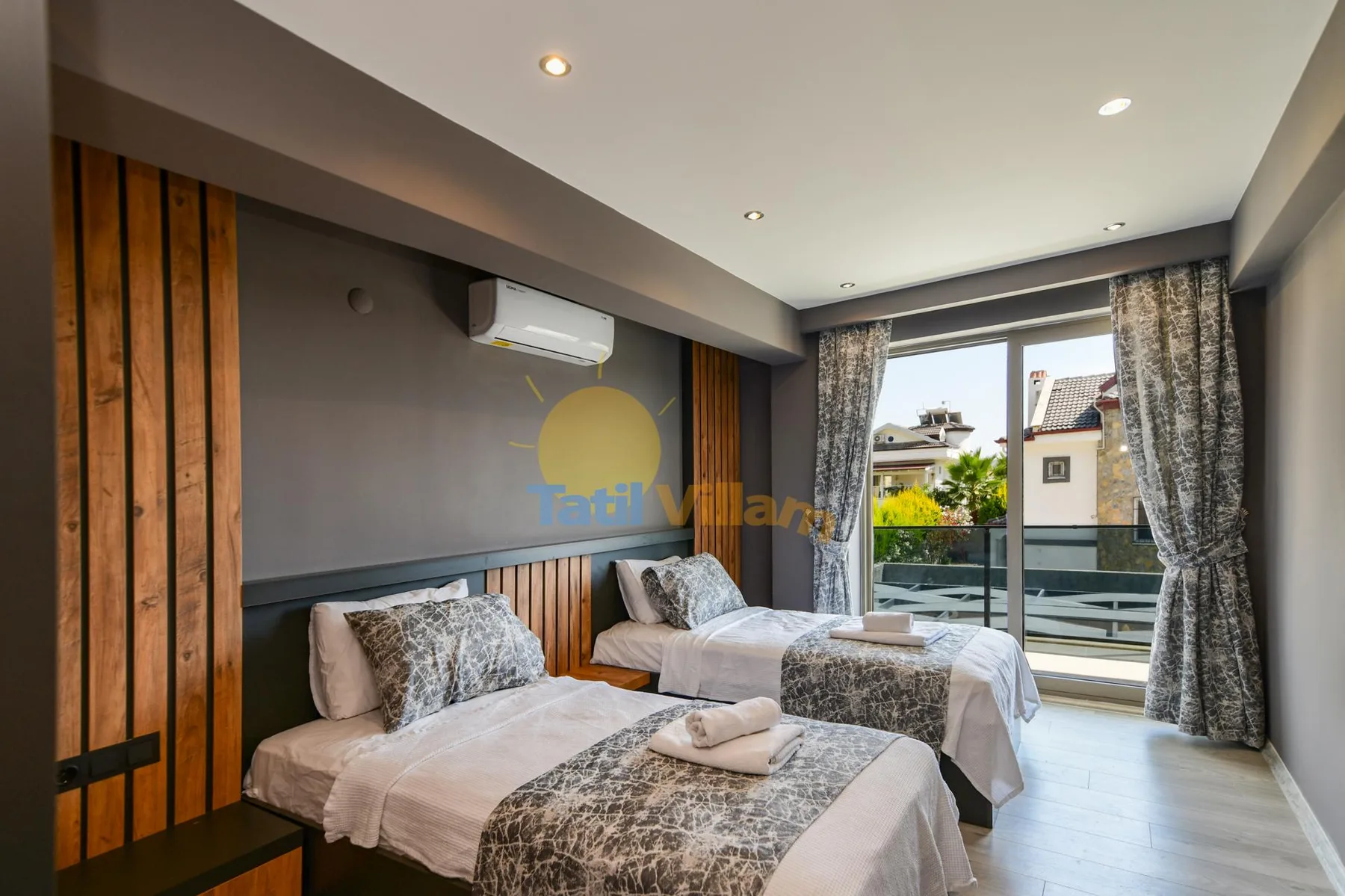 Villa Light