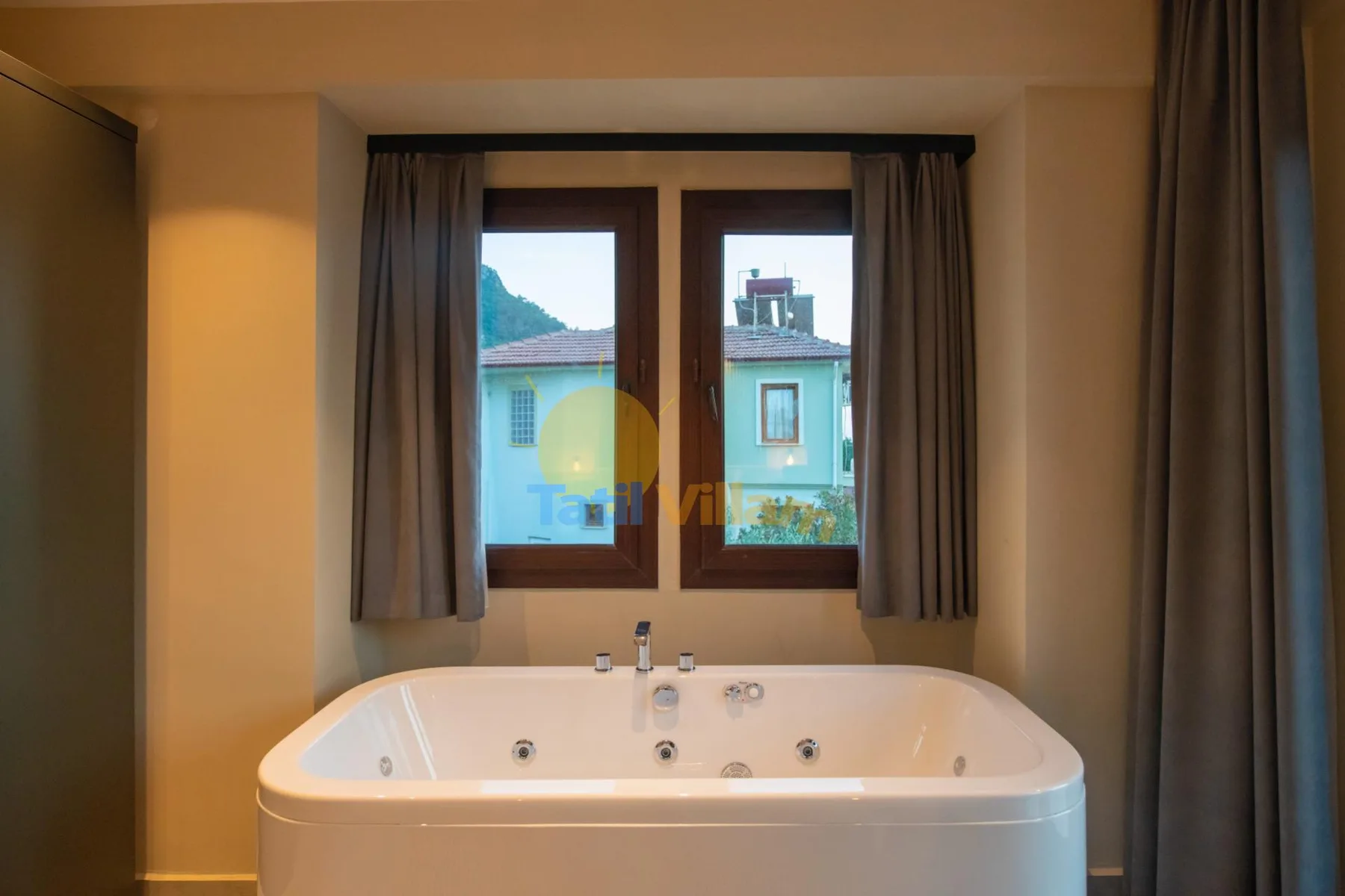 Villa Aliz