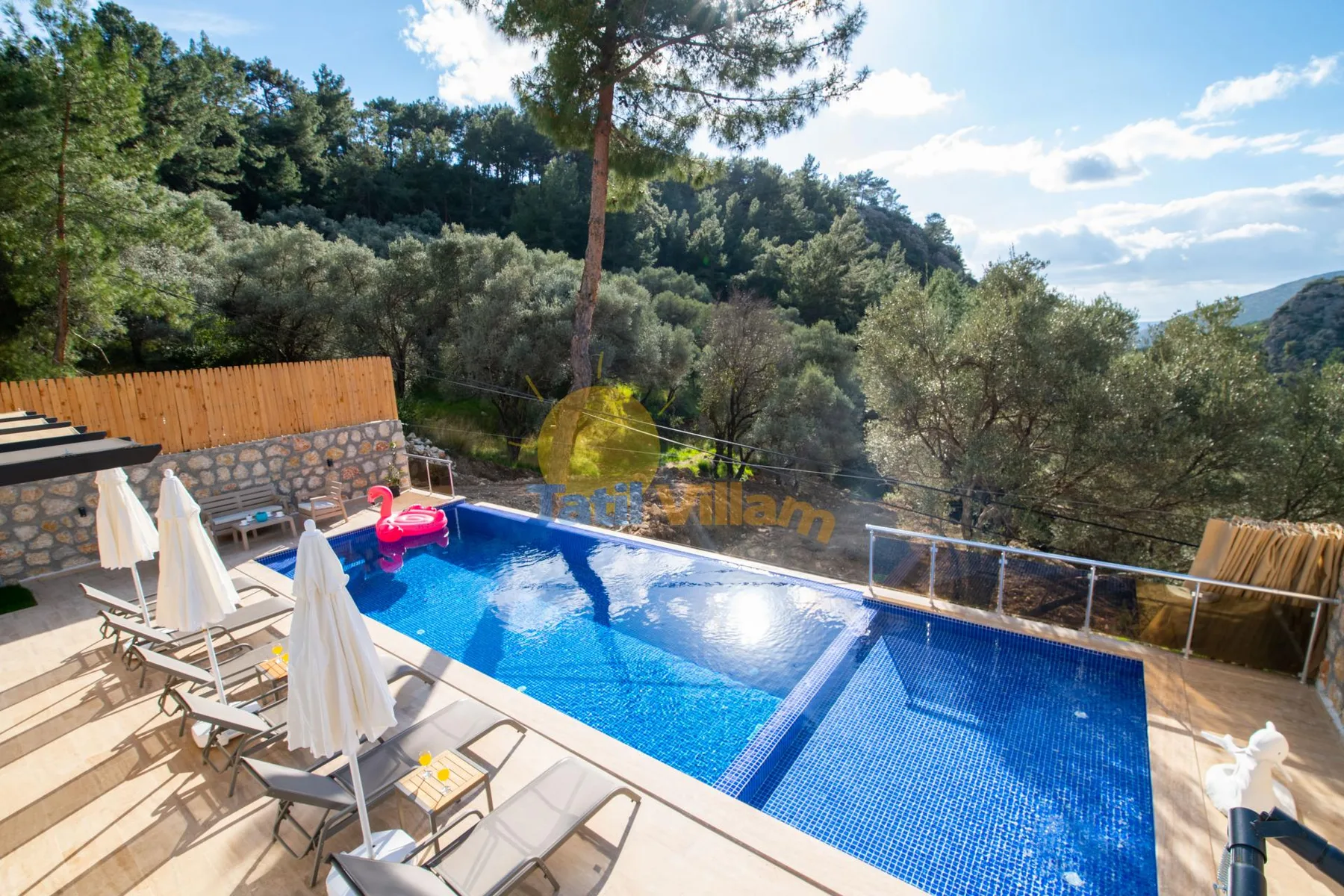 Villa Maki