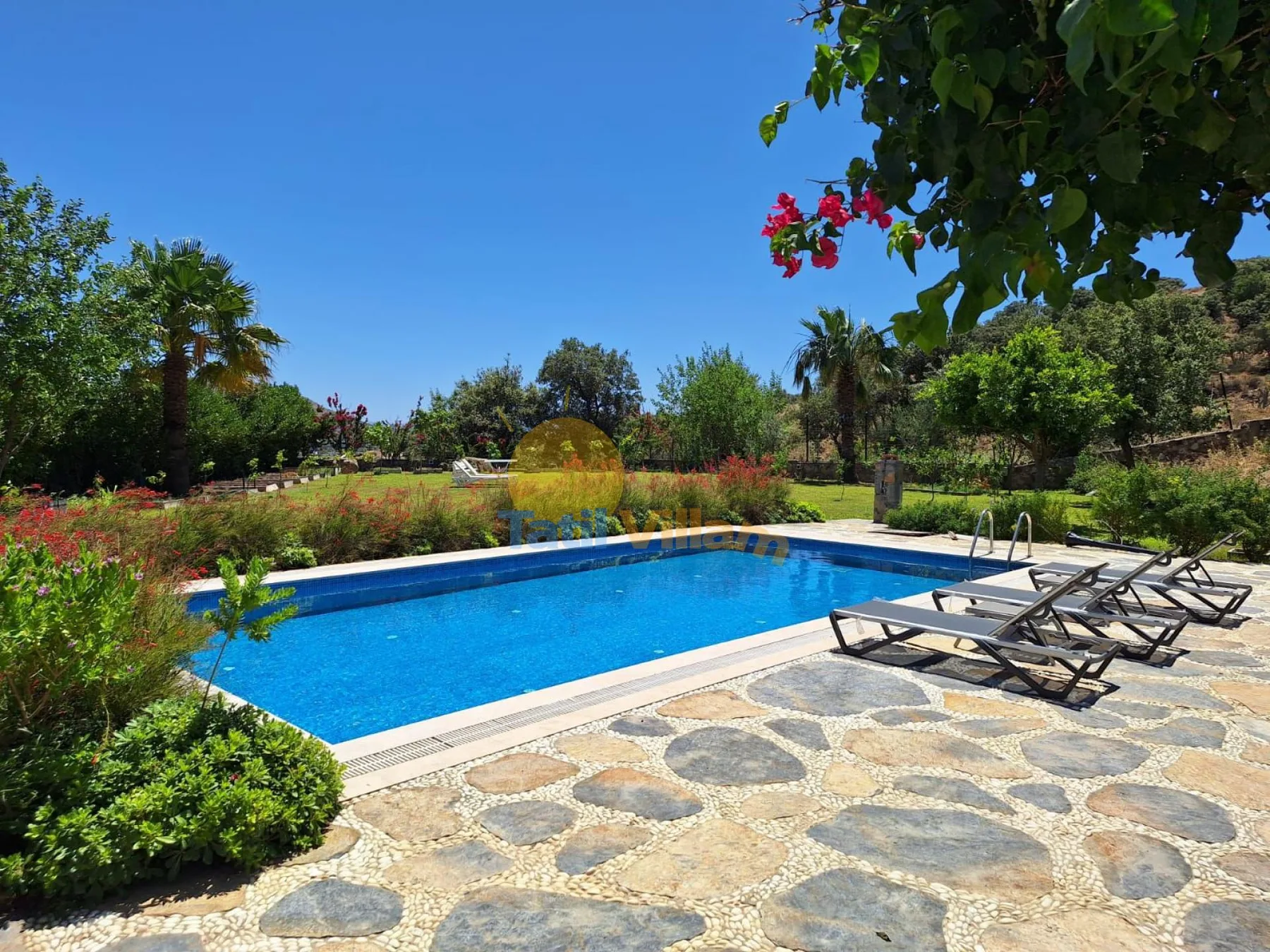 Villa Garden