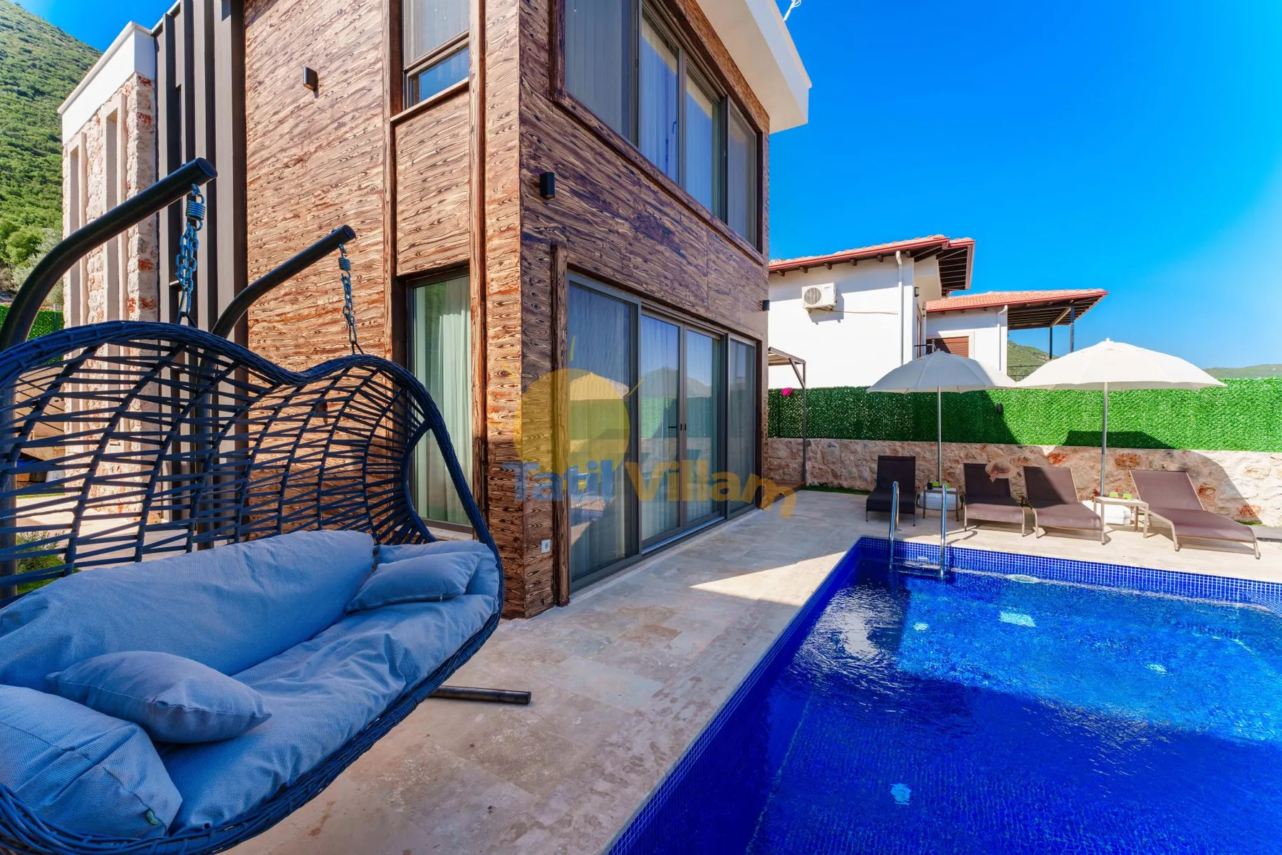 Villa Brown