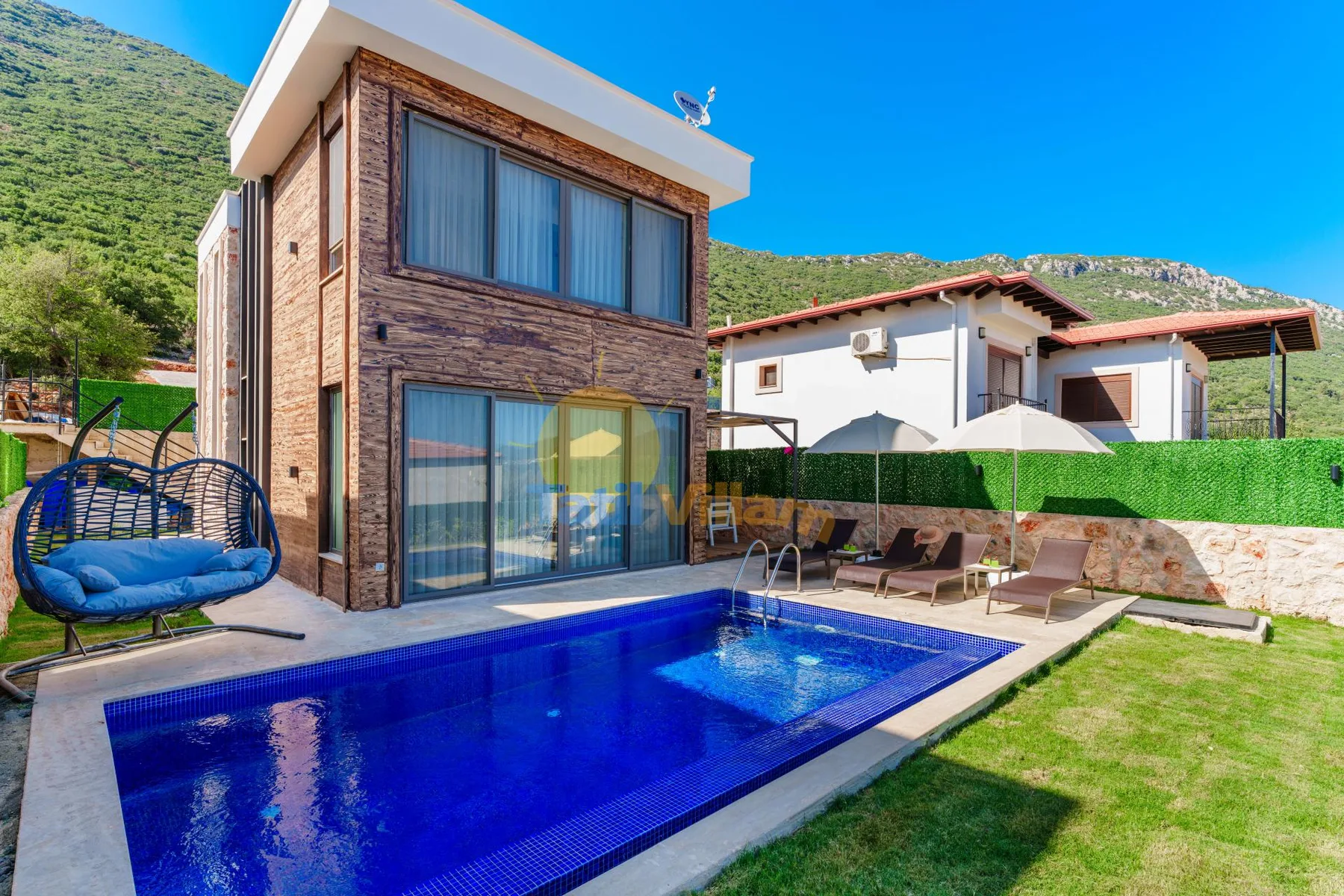 Villa Brown