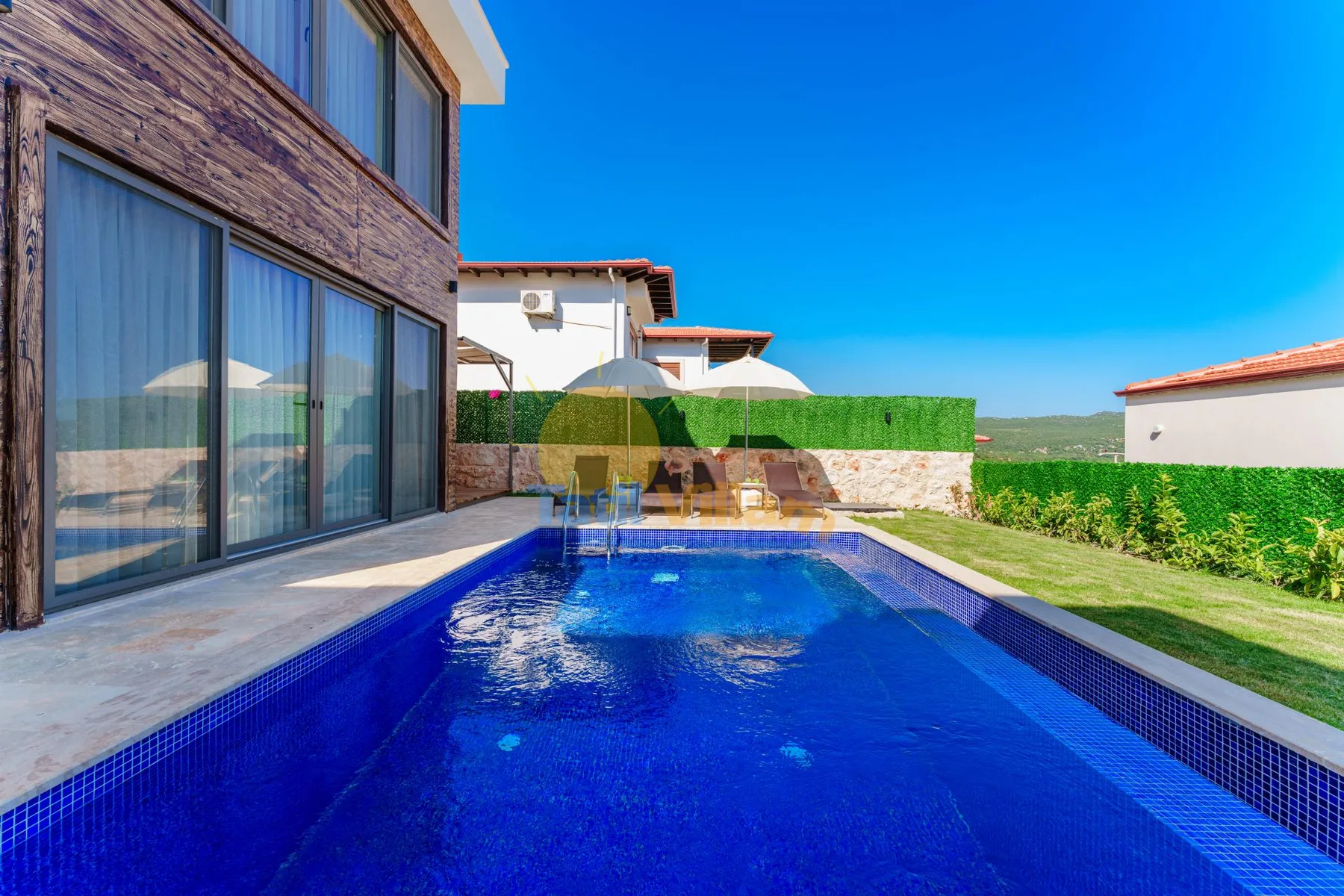 Villa Brown