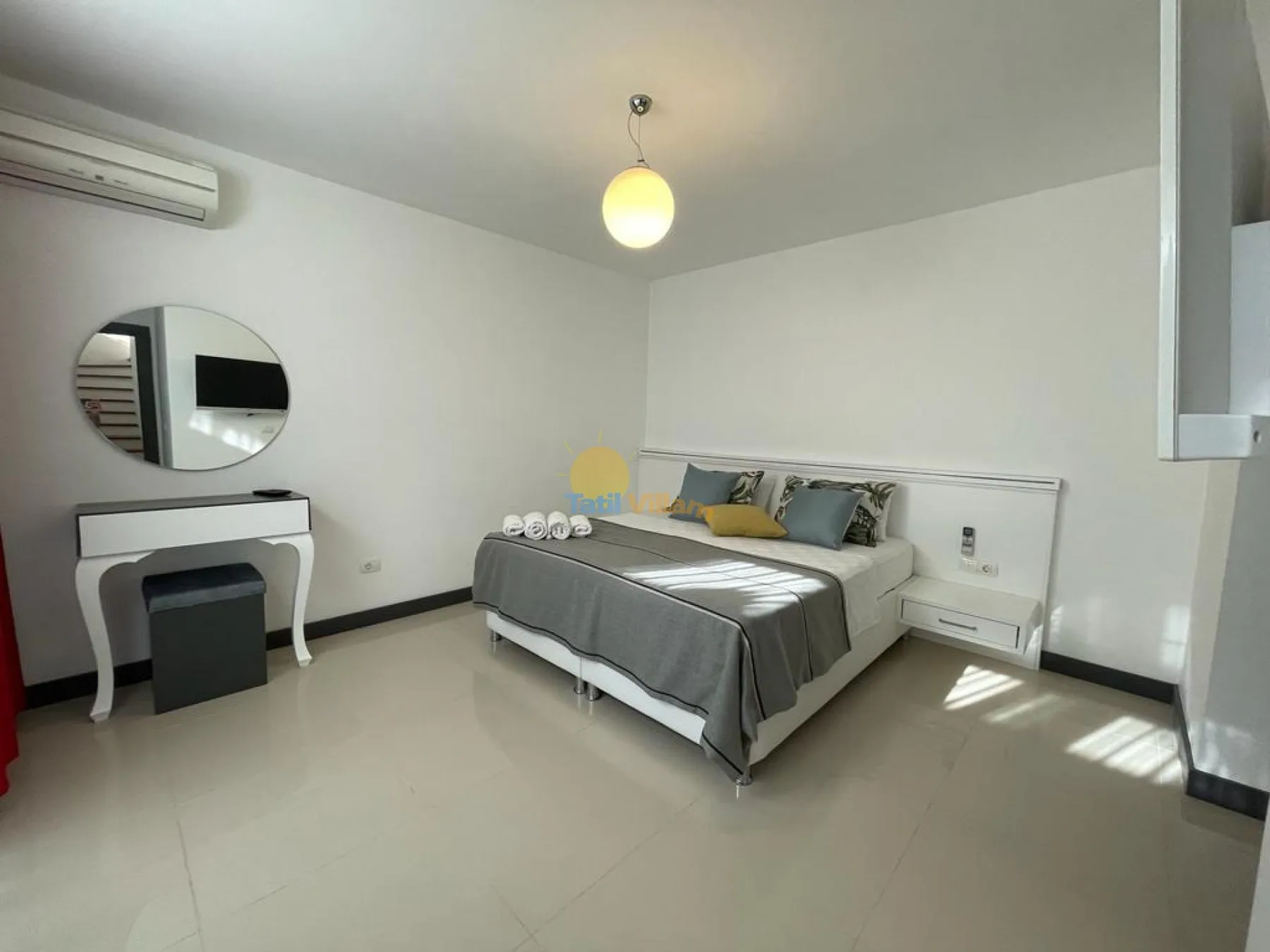 Villa Aymira