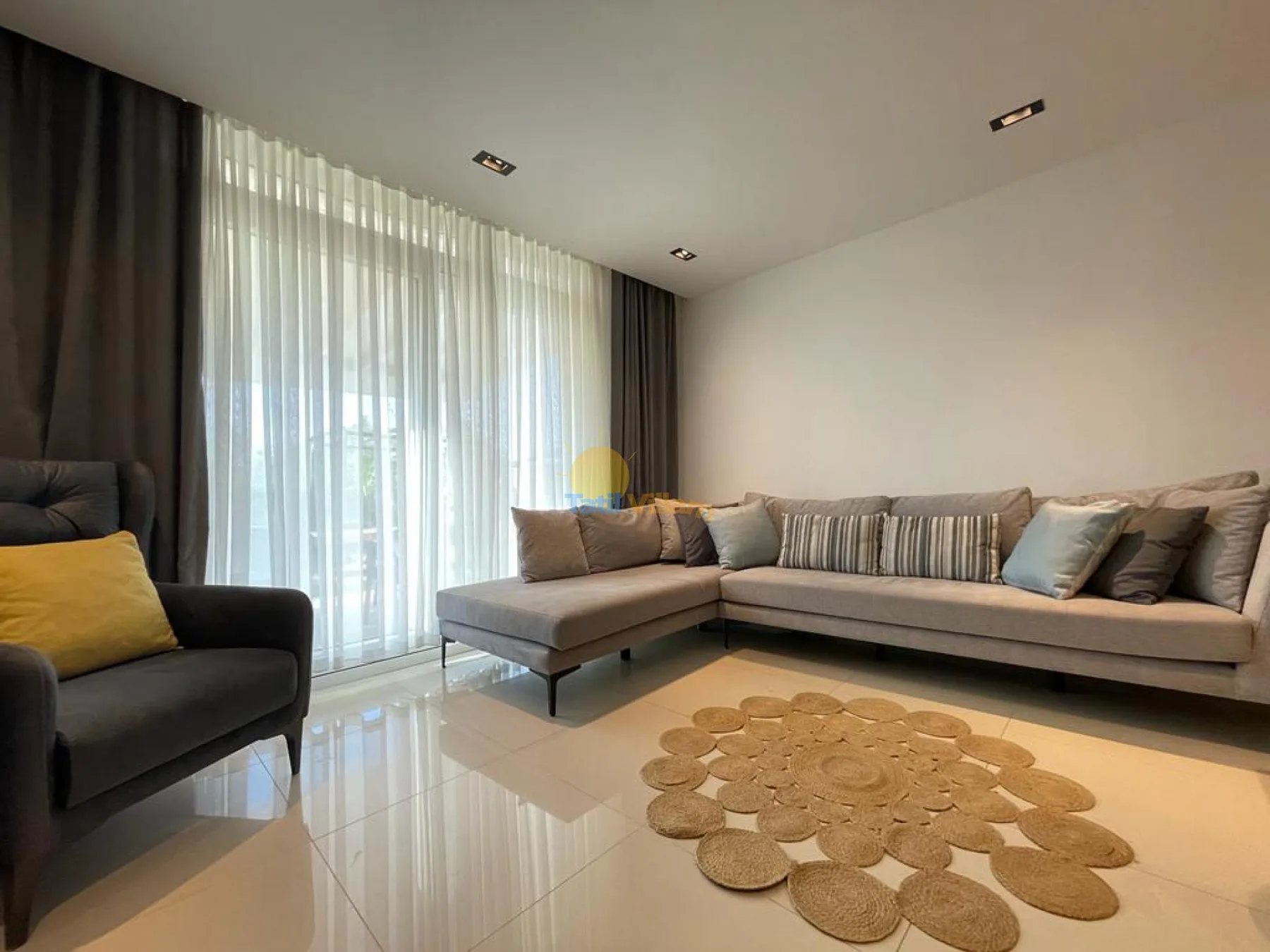 Villa Aymira