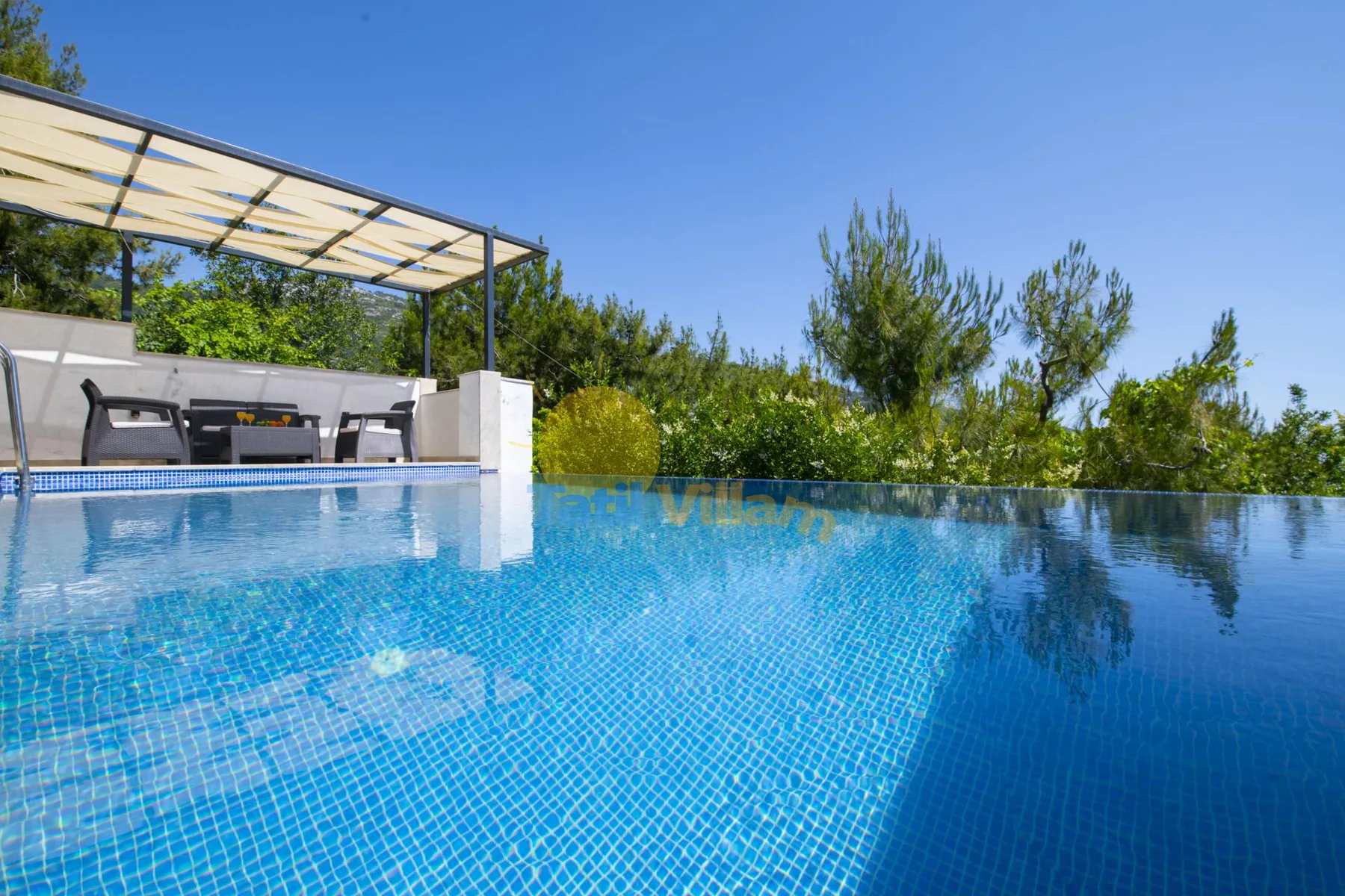 Villa Eyfa
