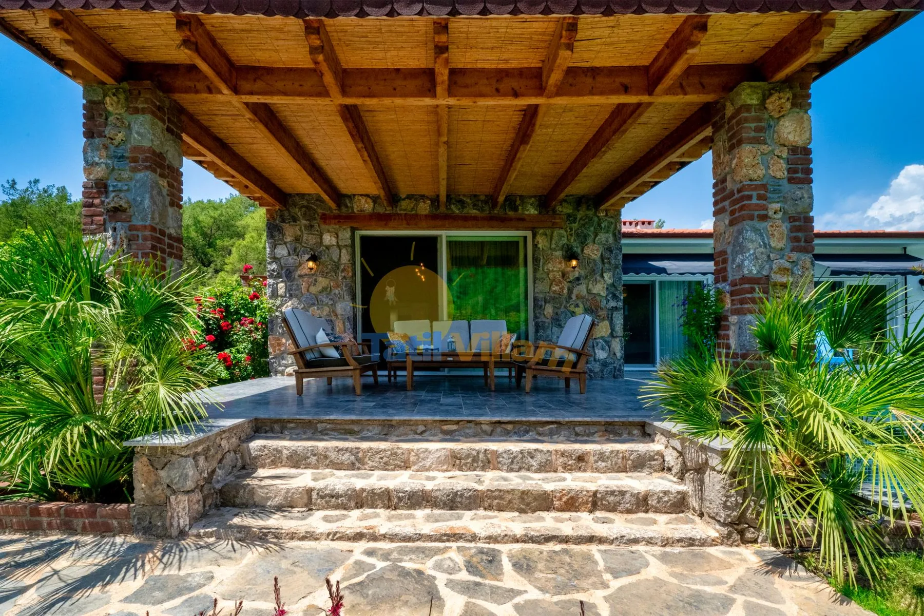 Villa Larissa