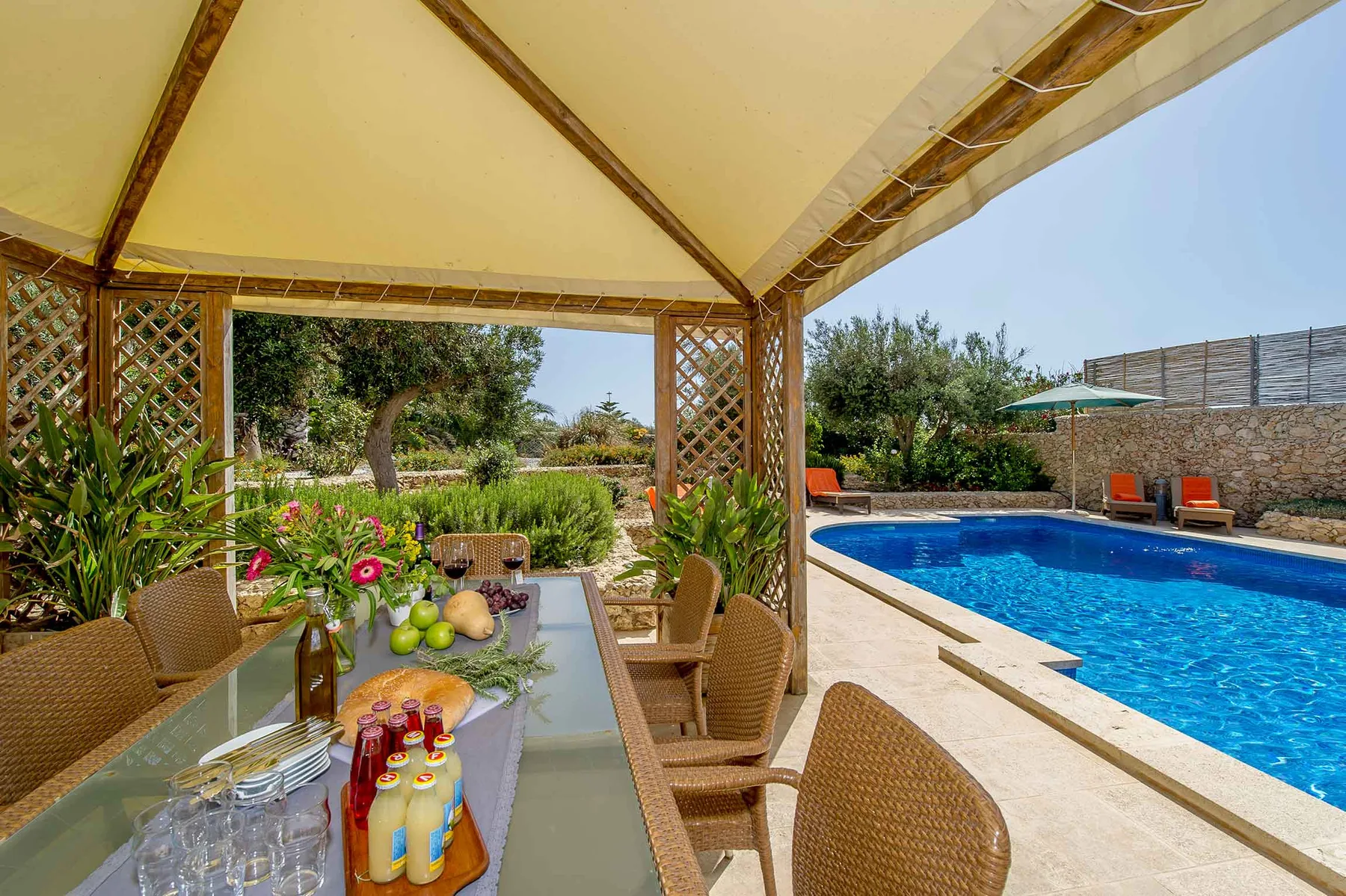 The Almonds Holiday Home