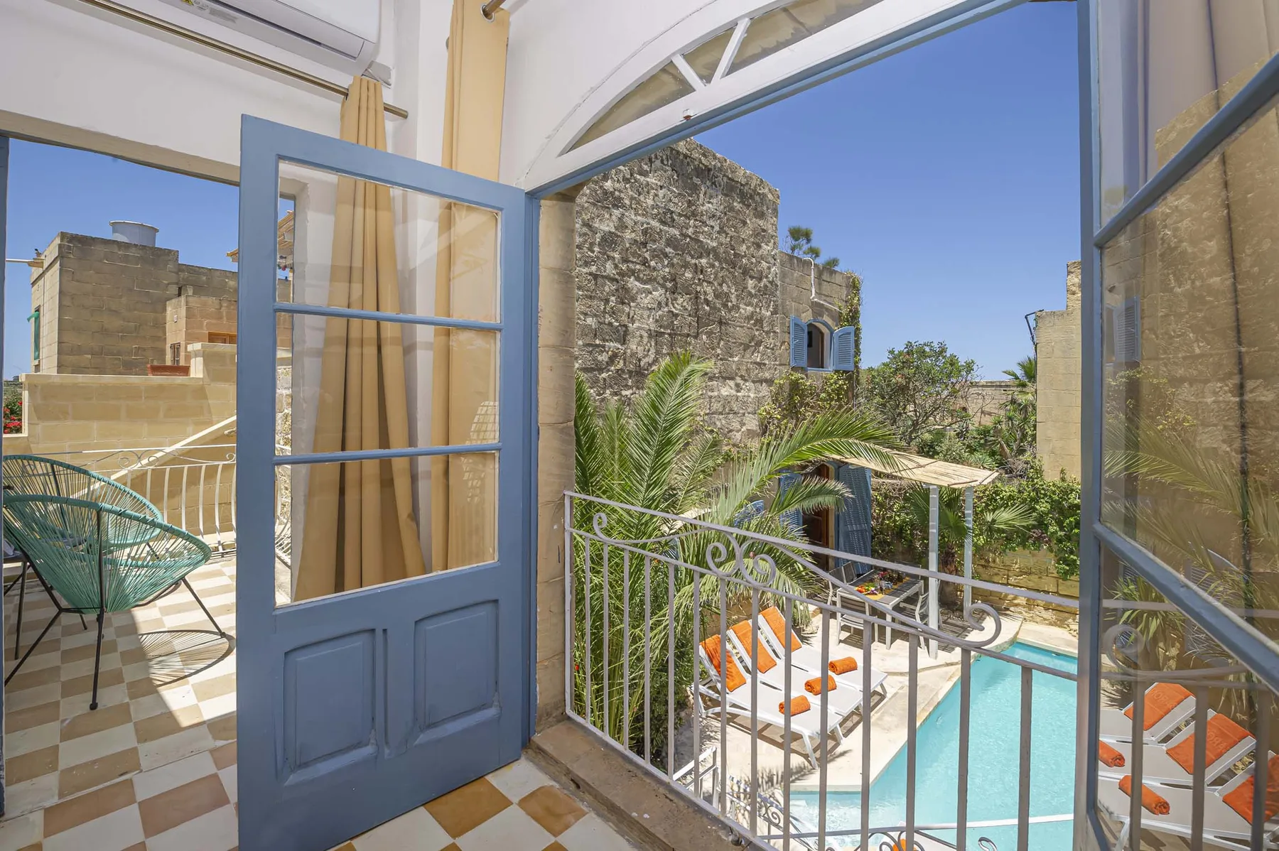 Oleandra Holiday Home