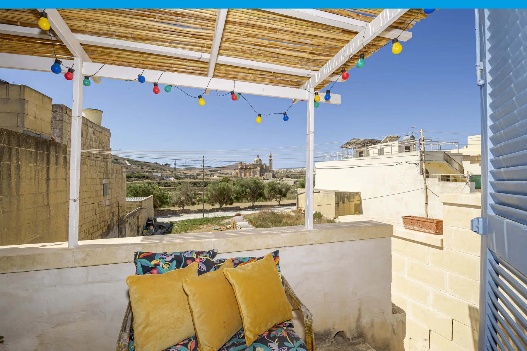Oleandra Holiday Home