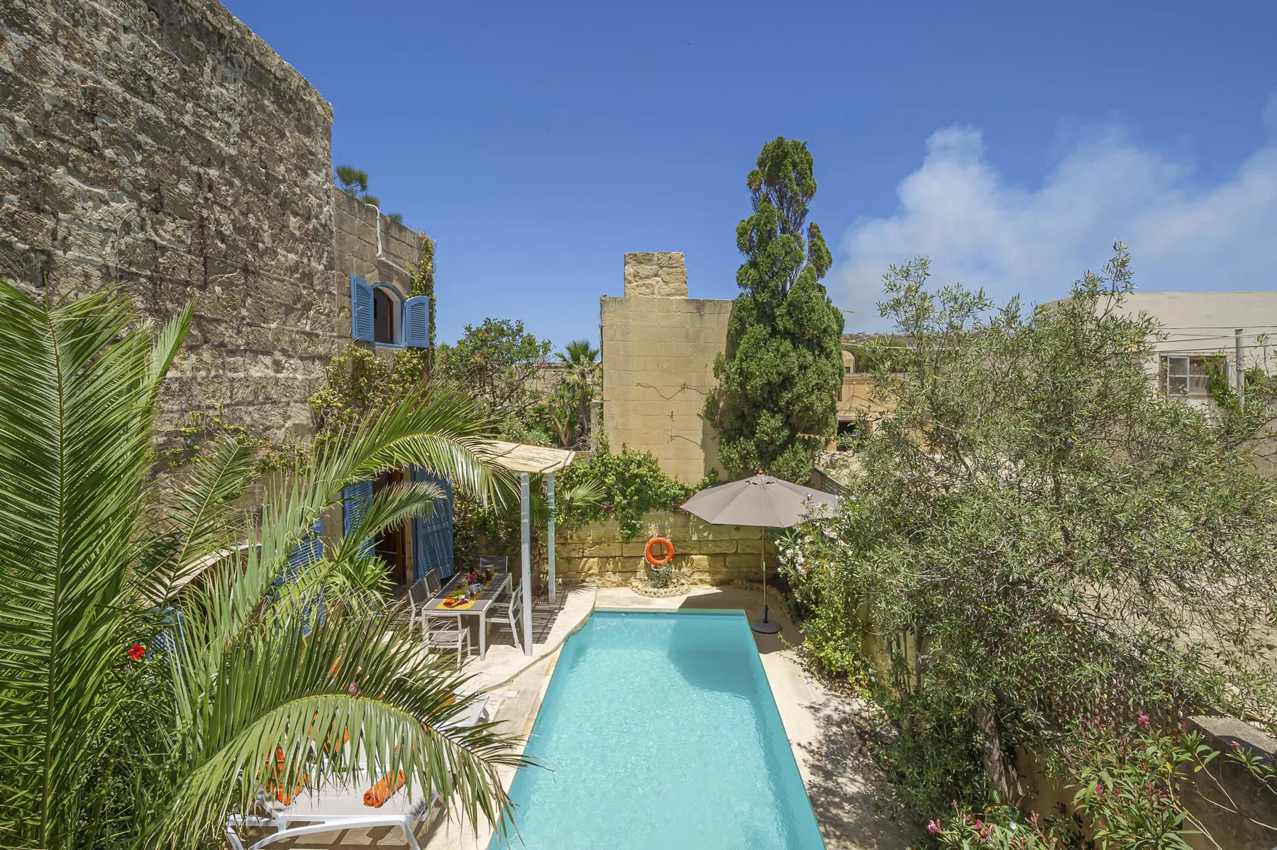 Oleandra Holiday Home