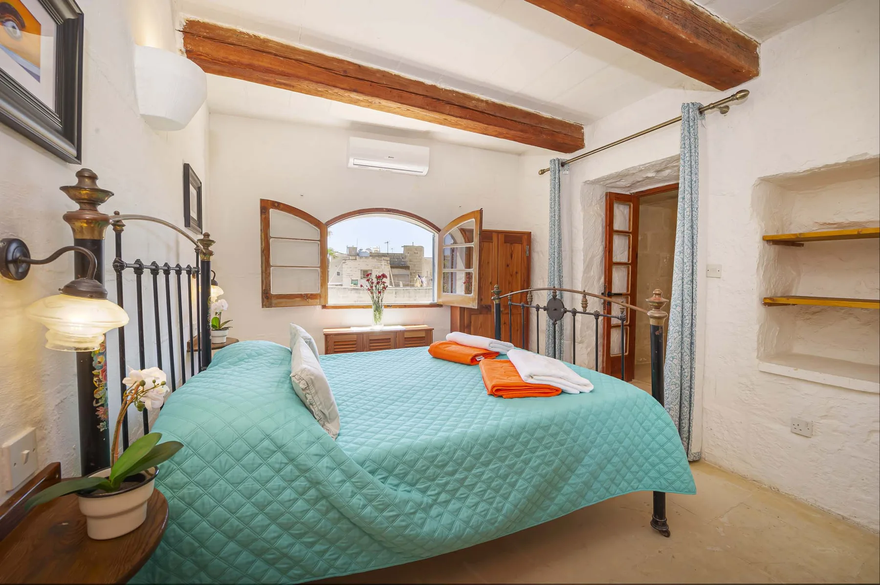 Oleandra Holiday Home