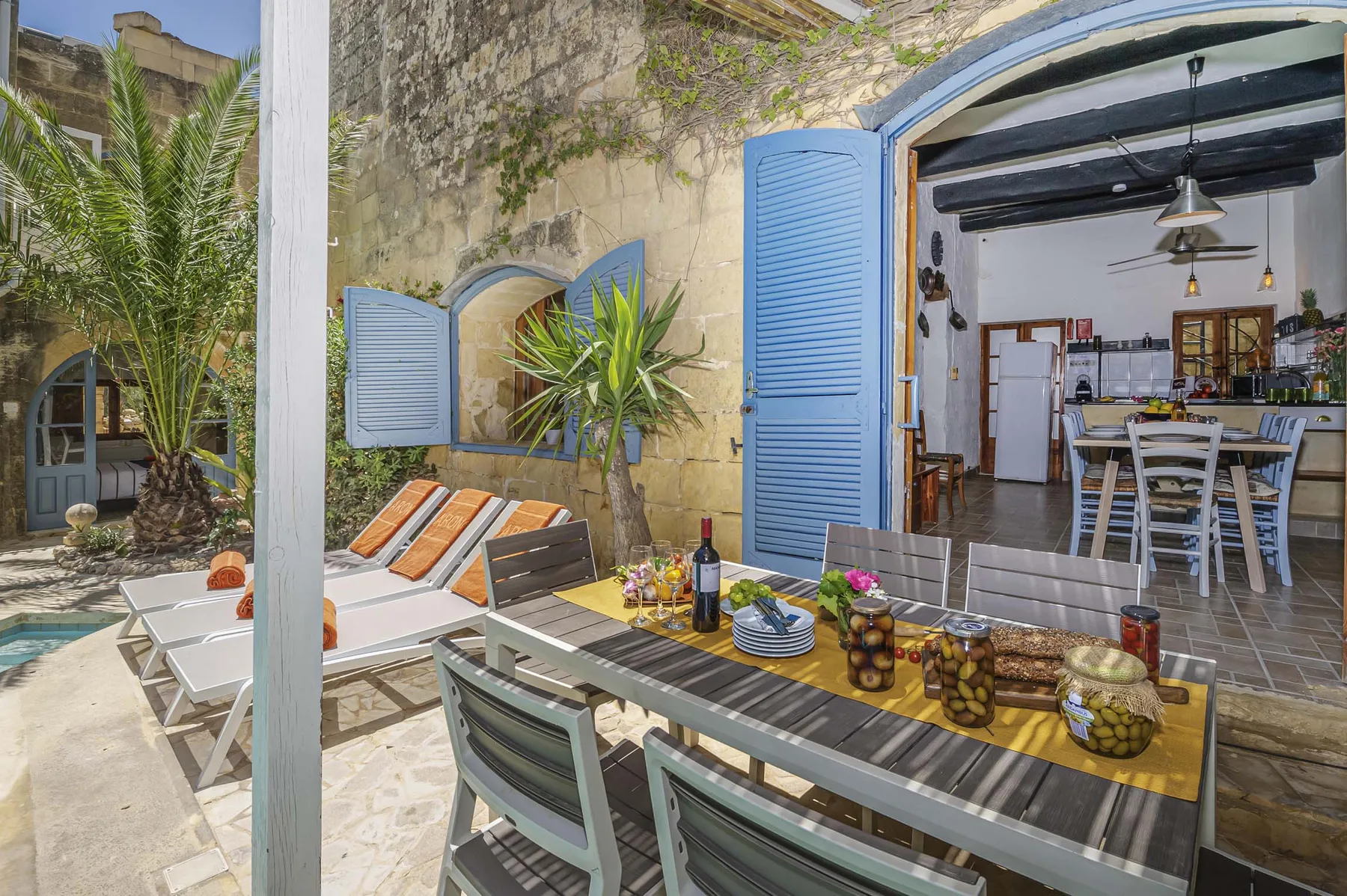 Oleandra Holiday Home