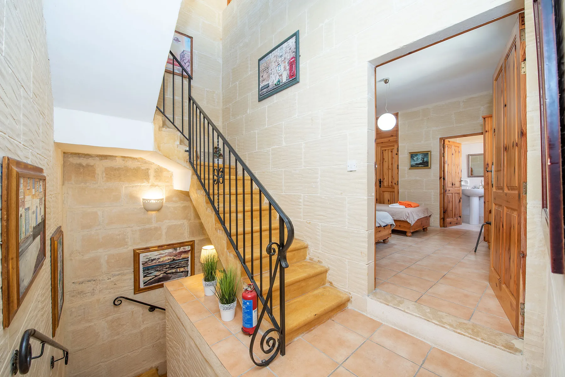 Ta Indri Holiday Home