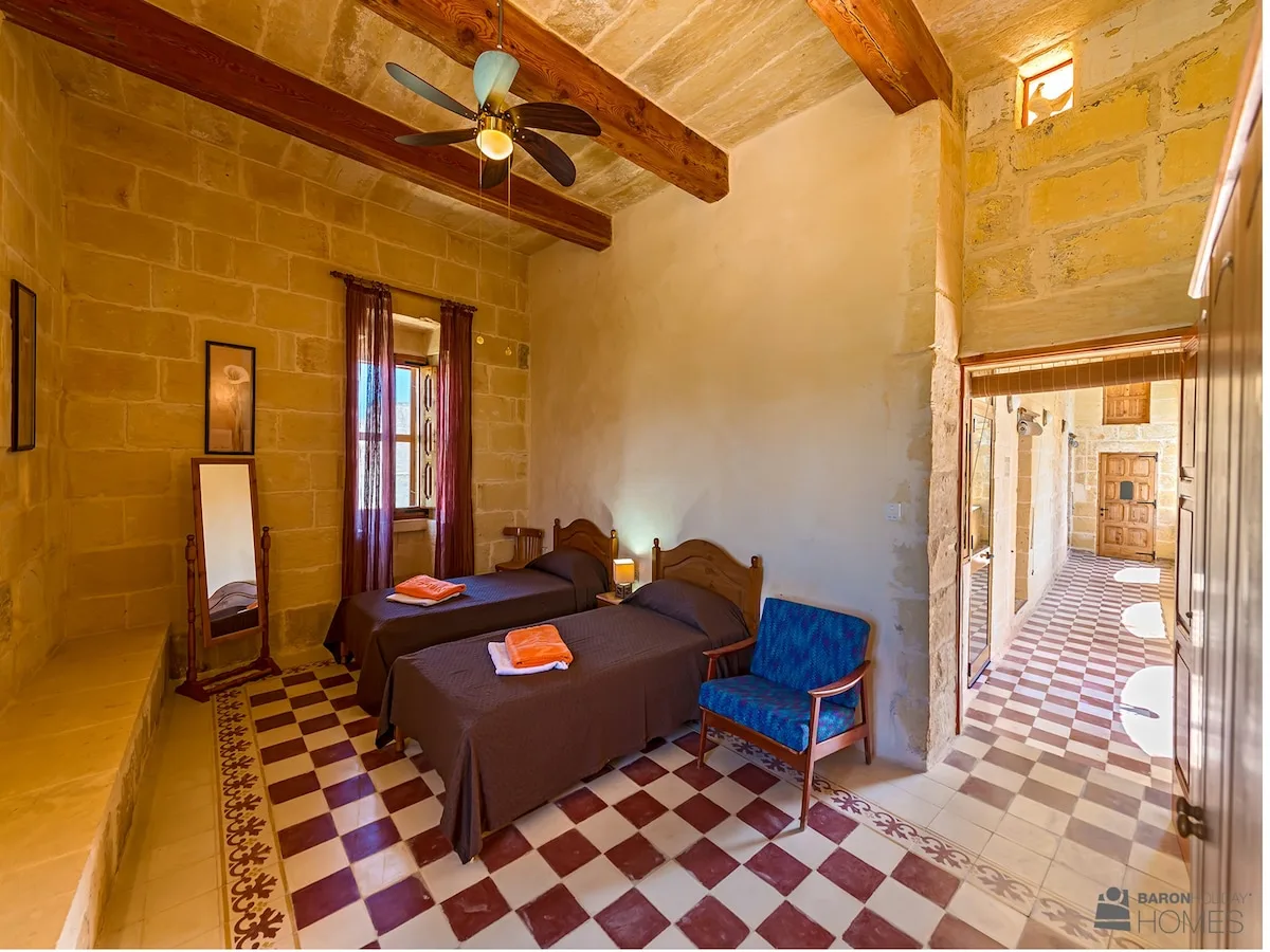 Lellux Holiday Home