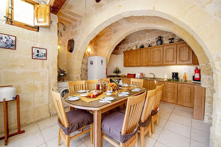 Lellux Holiday Home