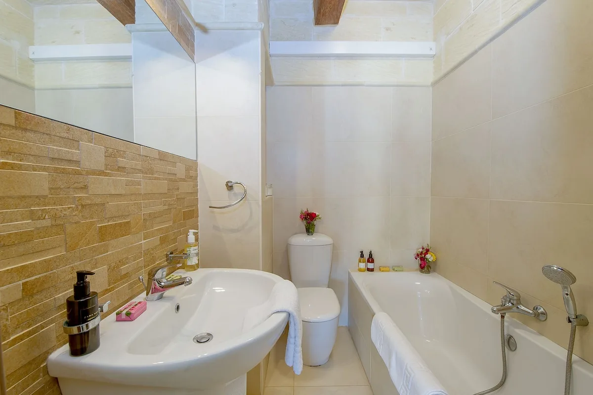 Hanini The Holiday Home