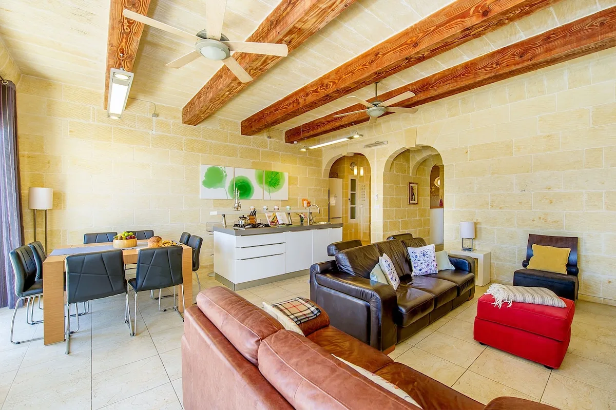Hanini The Holiday Home