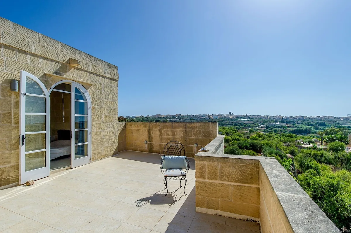 Hanini The Holiday Home