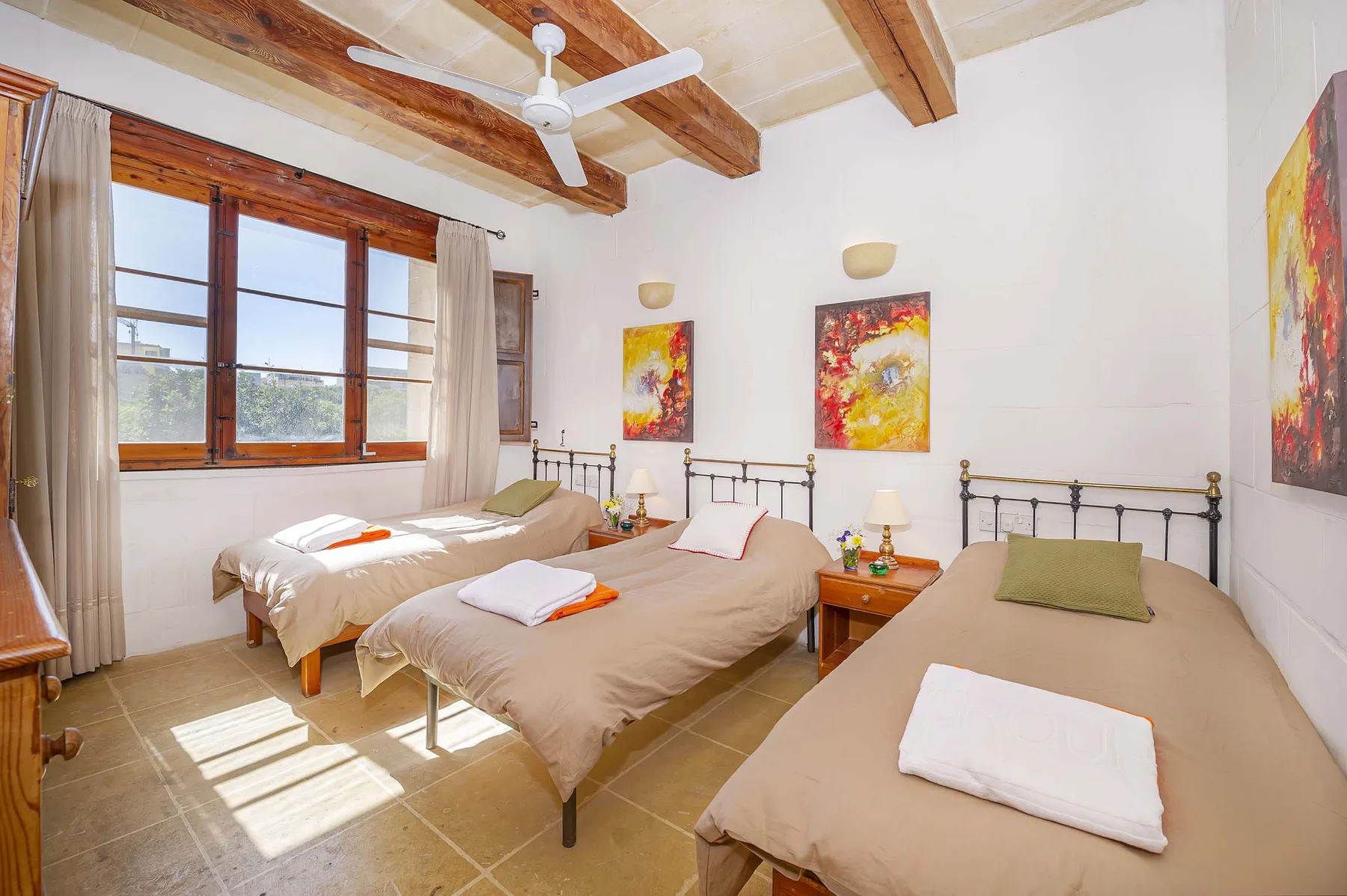 Razzett Luna Holiday Home