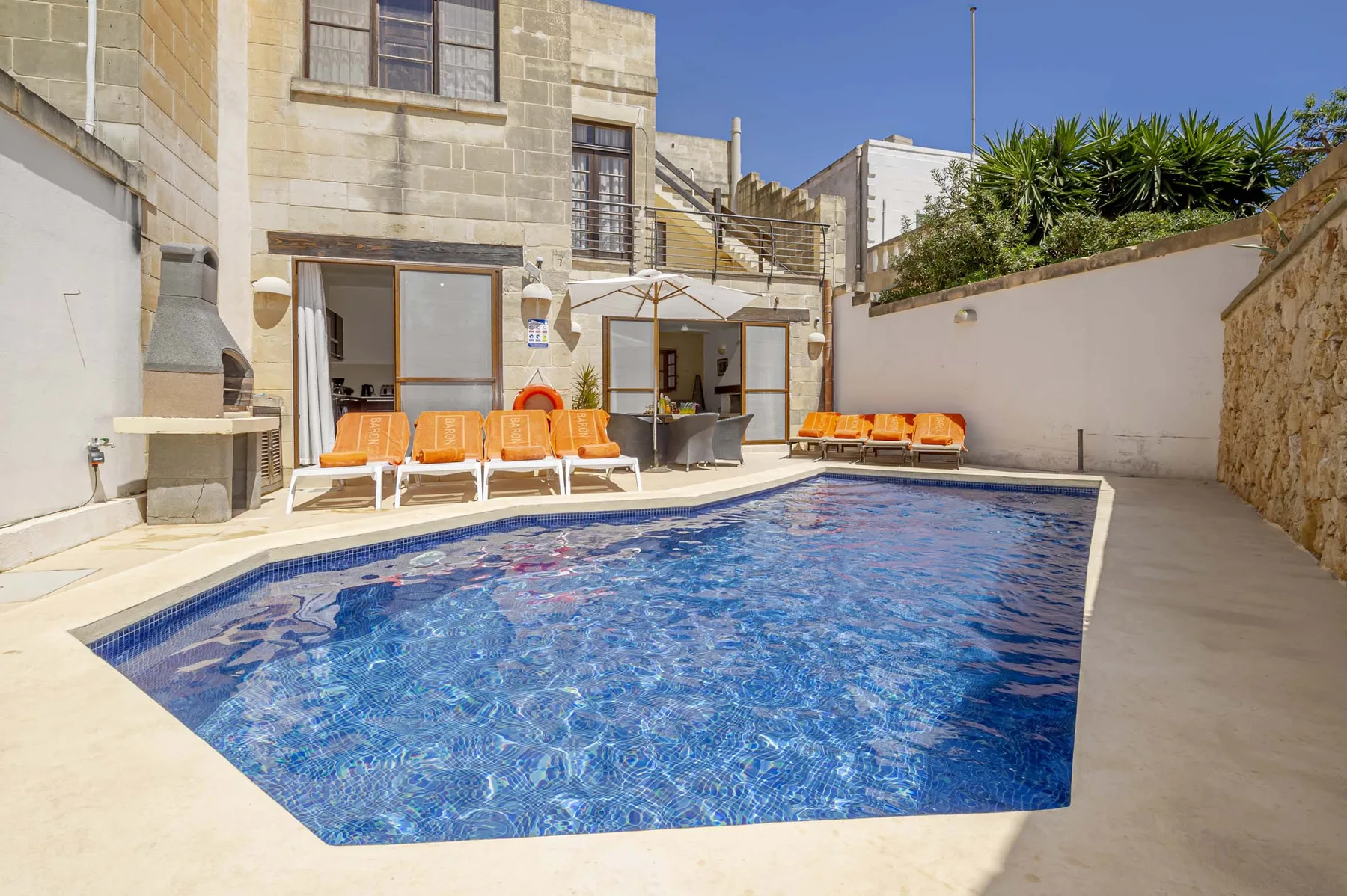 Razzett Luna Holiday Home