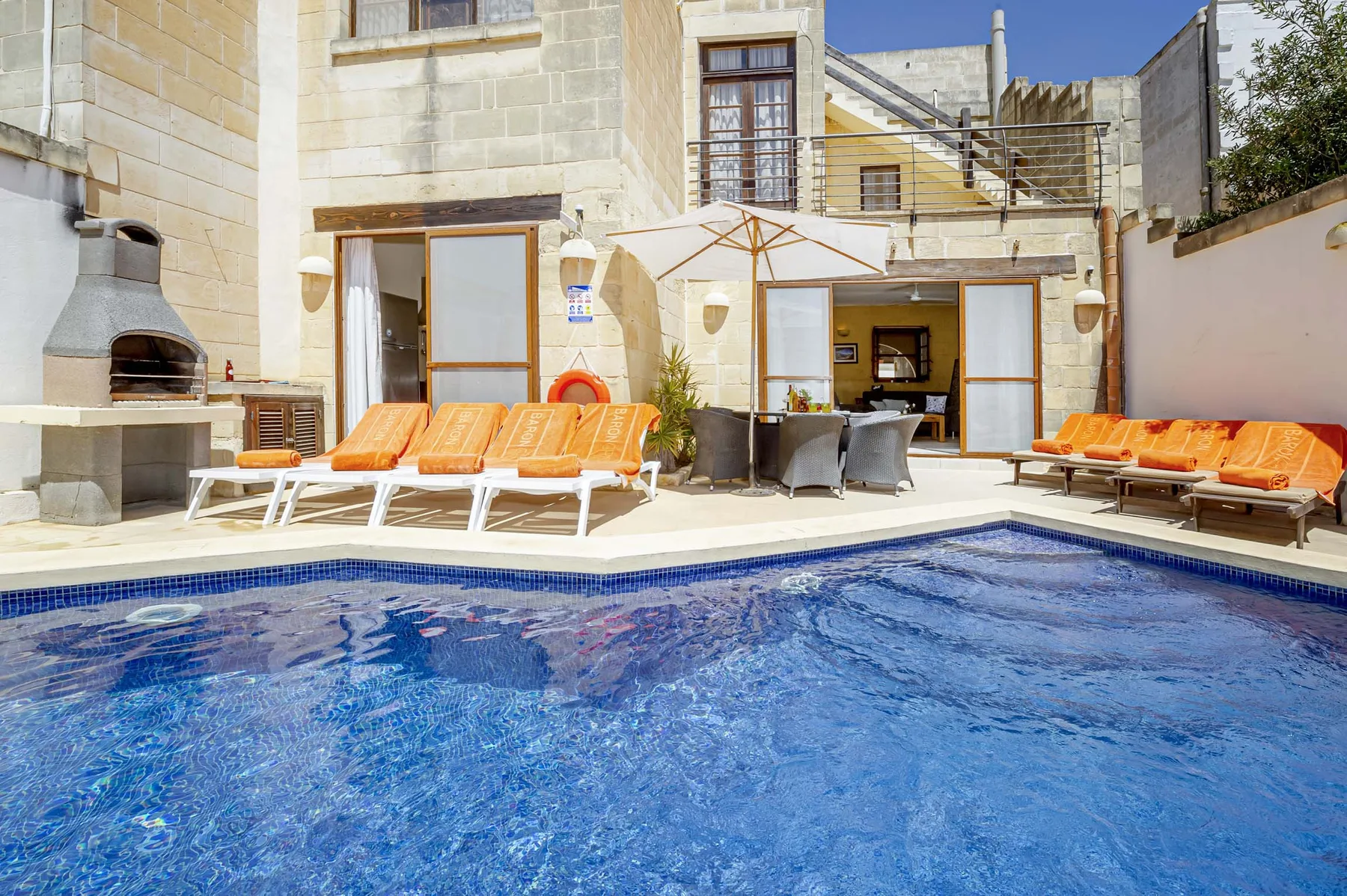 Razzett Luna Holiday Home