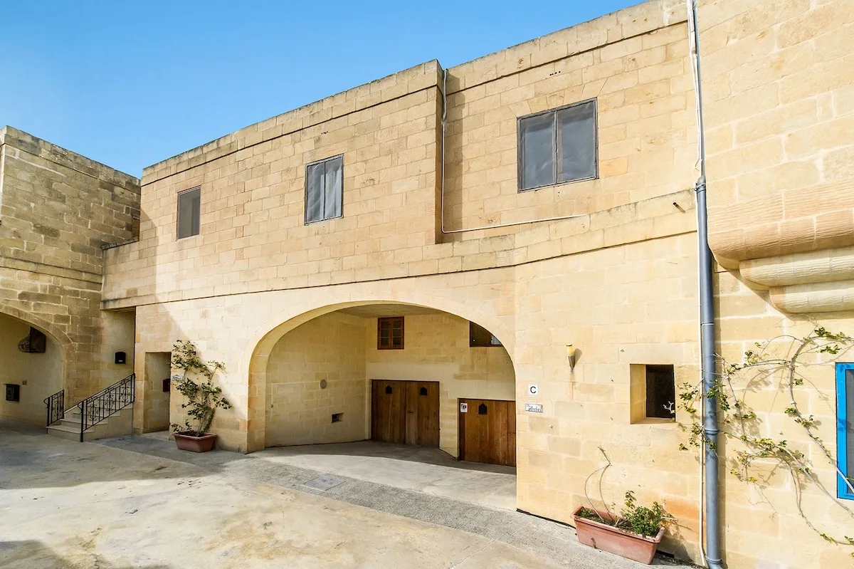 The Arches Holiday Home