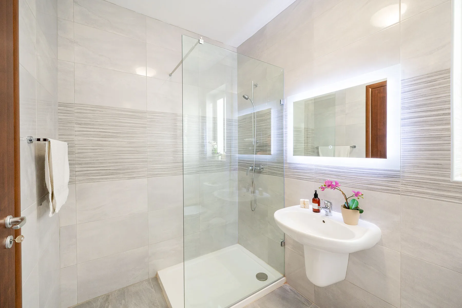 The Hillock Penthouse South B13