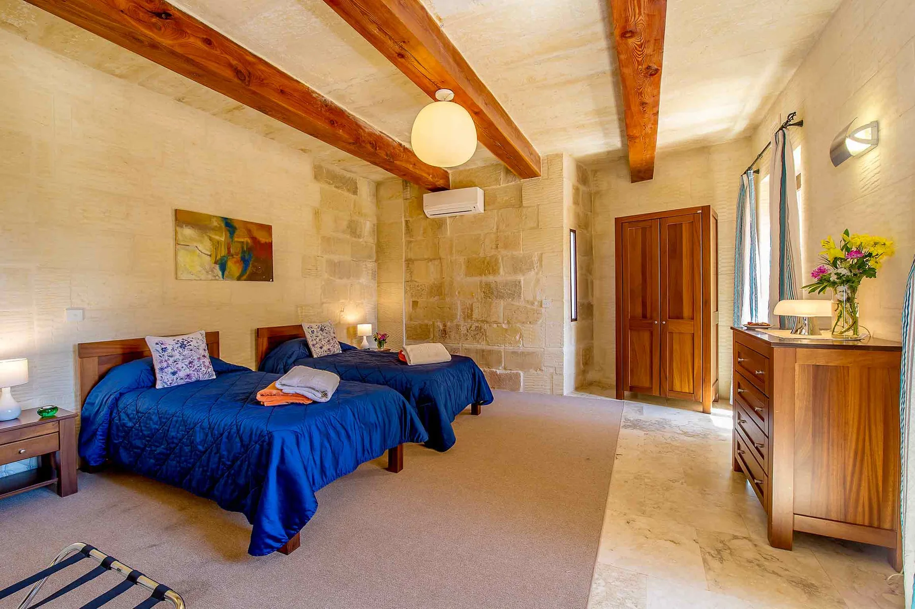 Dream by Hamlet Holiday Home