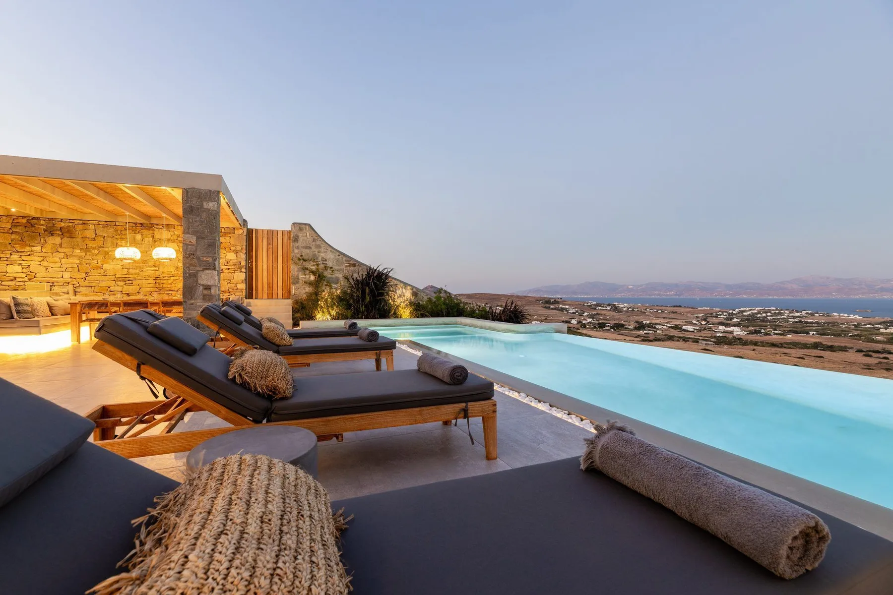 Cranberry Villa in Paros