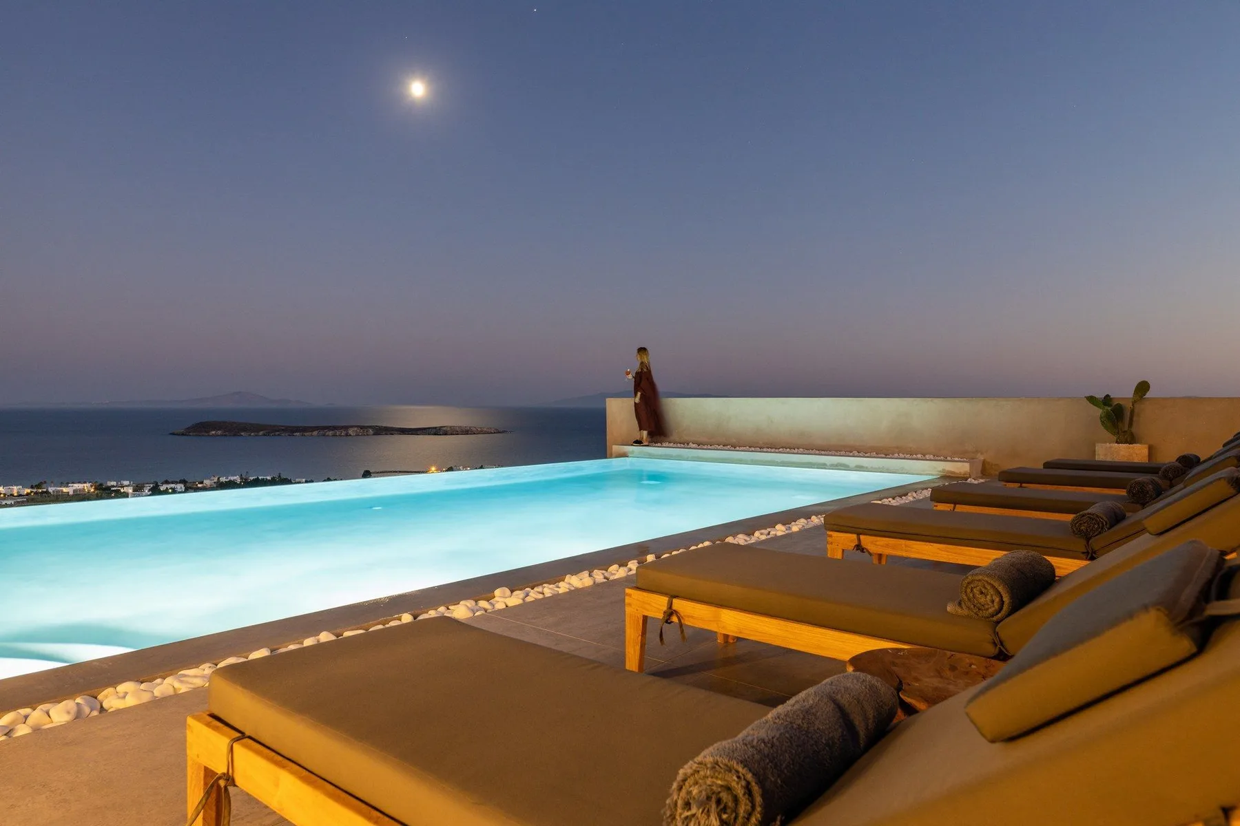 Cranberry Villa in Paros