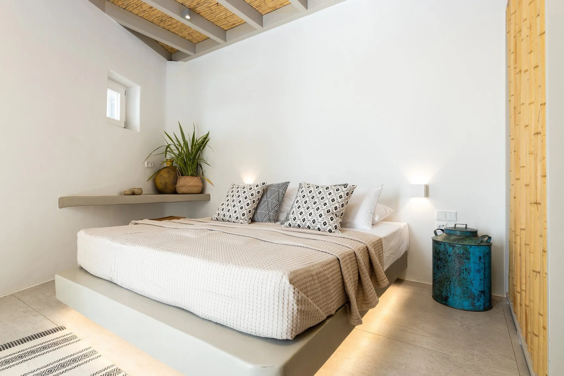 Cranberry Villa in Paros